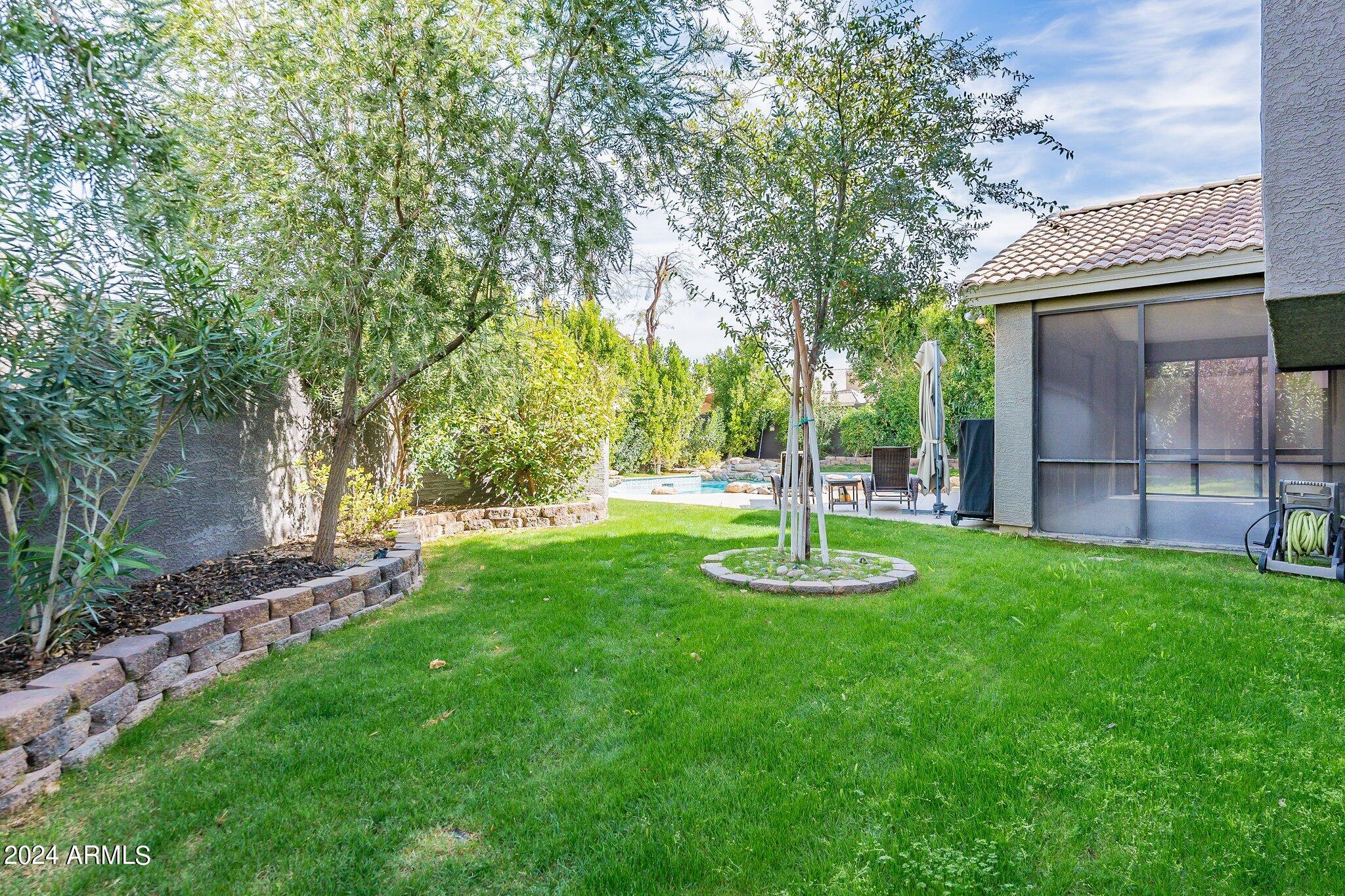 4414 E MORNING VISTA Lane