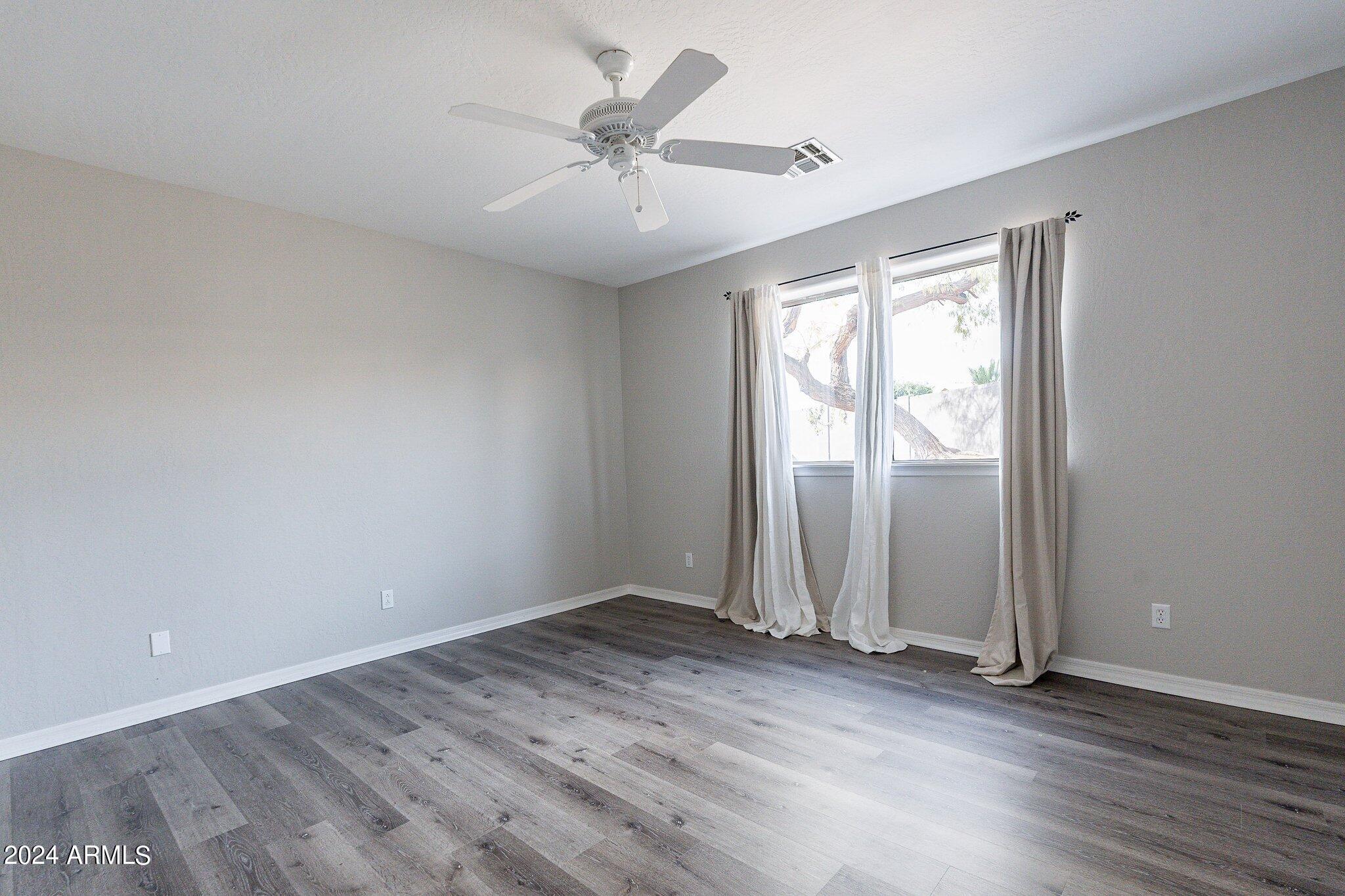 4414 E MORNING VISTA Lane