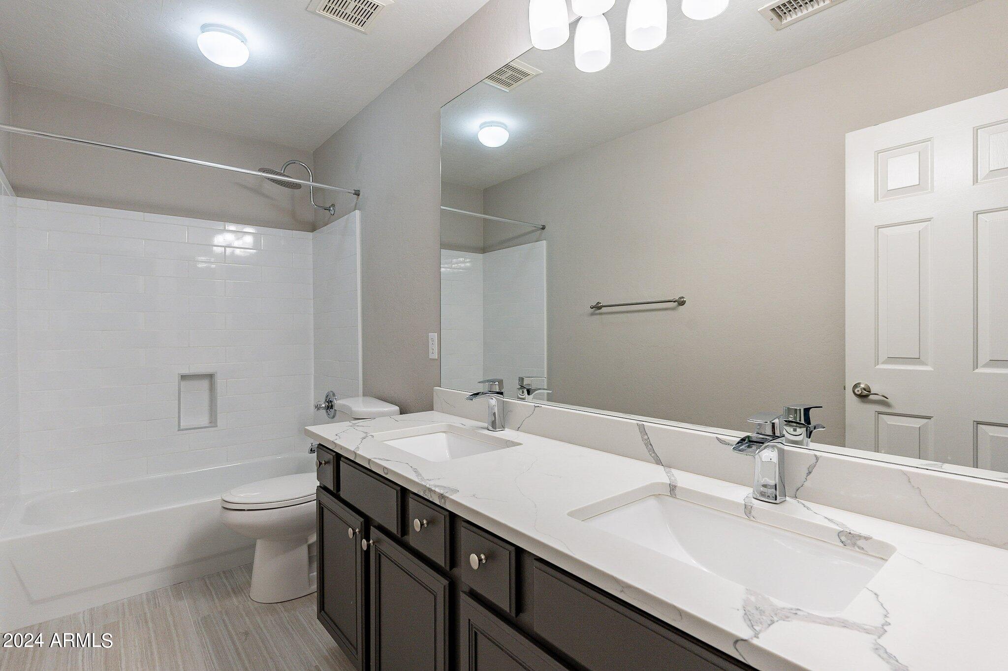 4414 E MORNING VISTA Lane