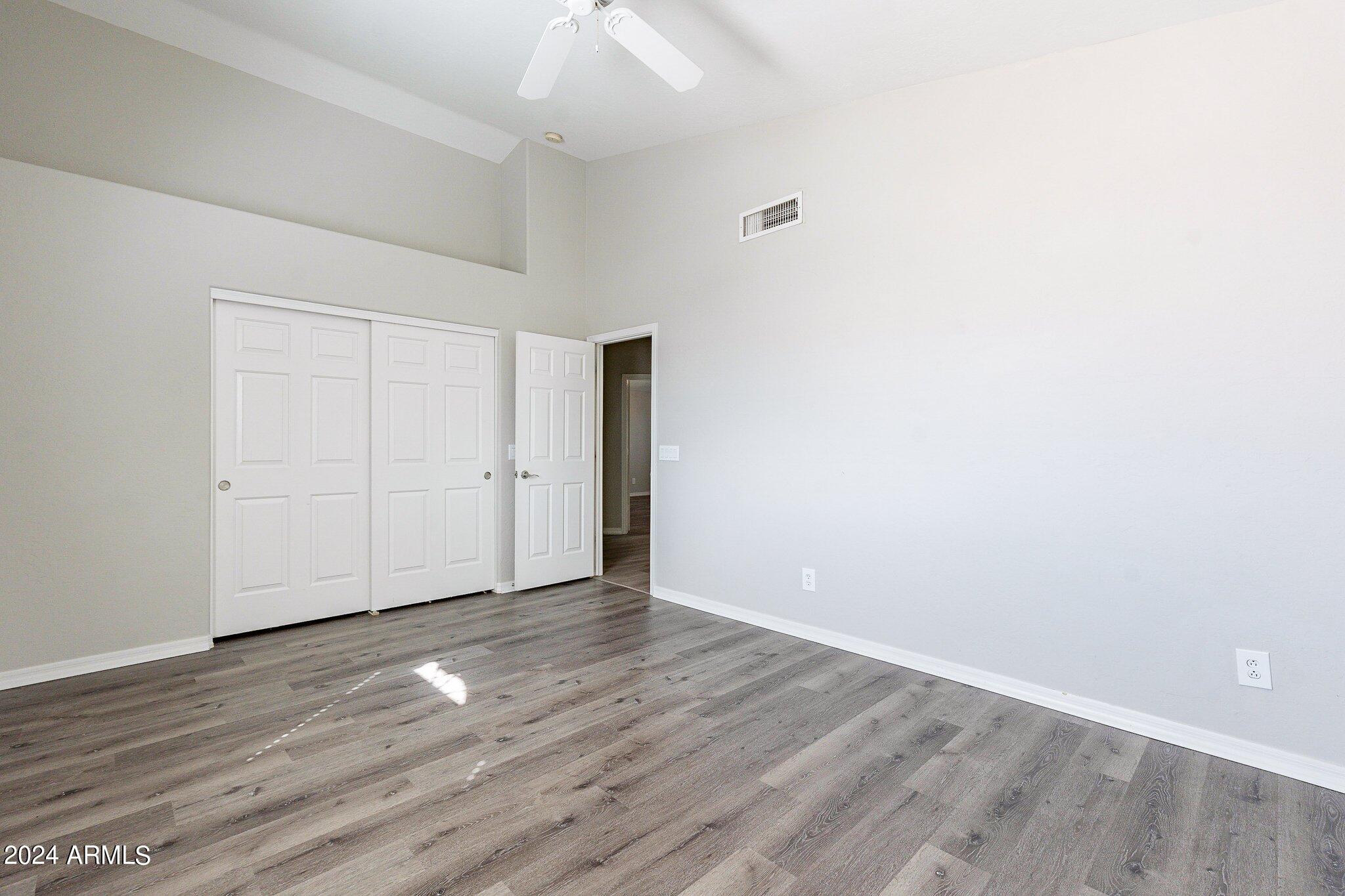 4414 E MORNING VISTA Lane