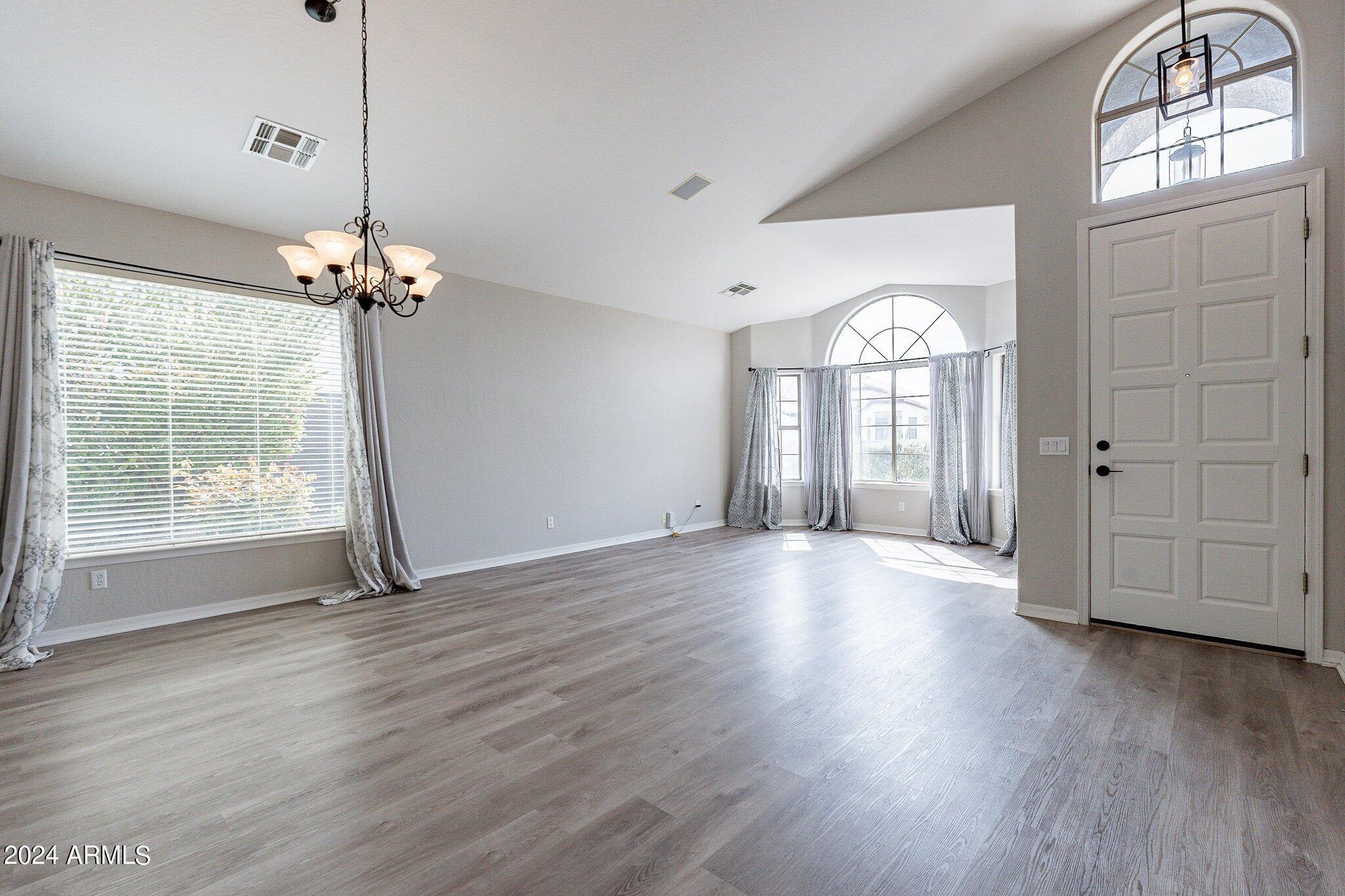 4414 E MORNING VISTA Lane