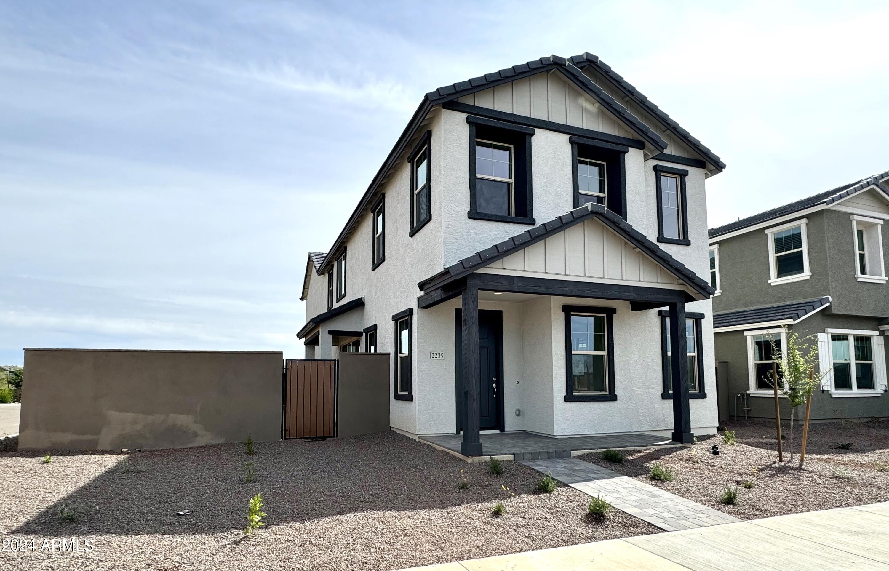 2235 W PASO Trail
