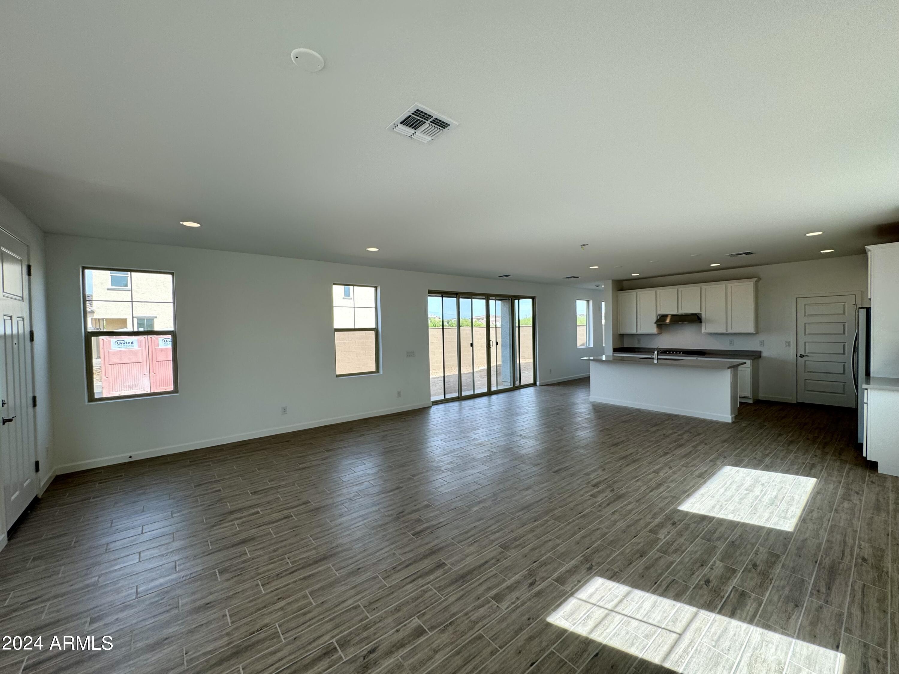 2235 W PASO Trail