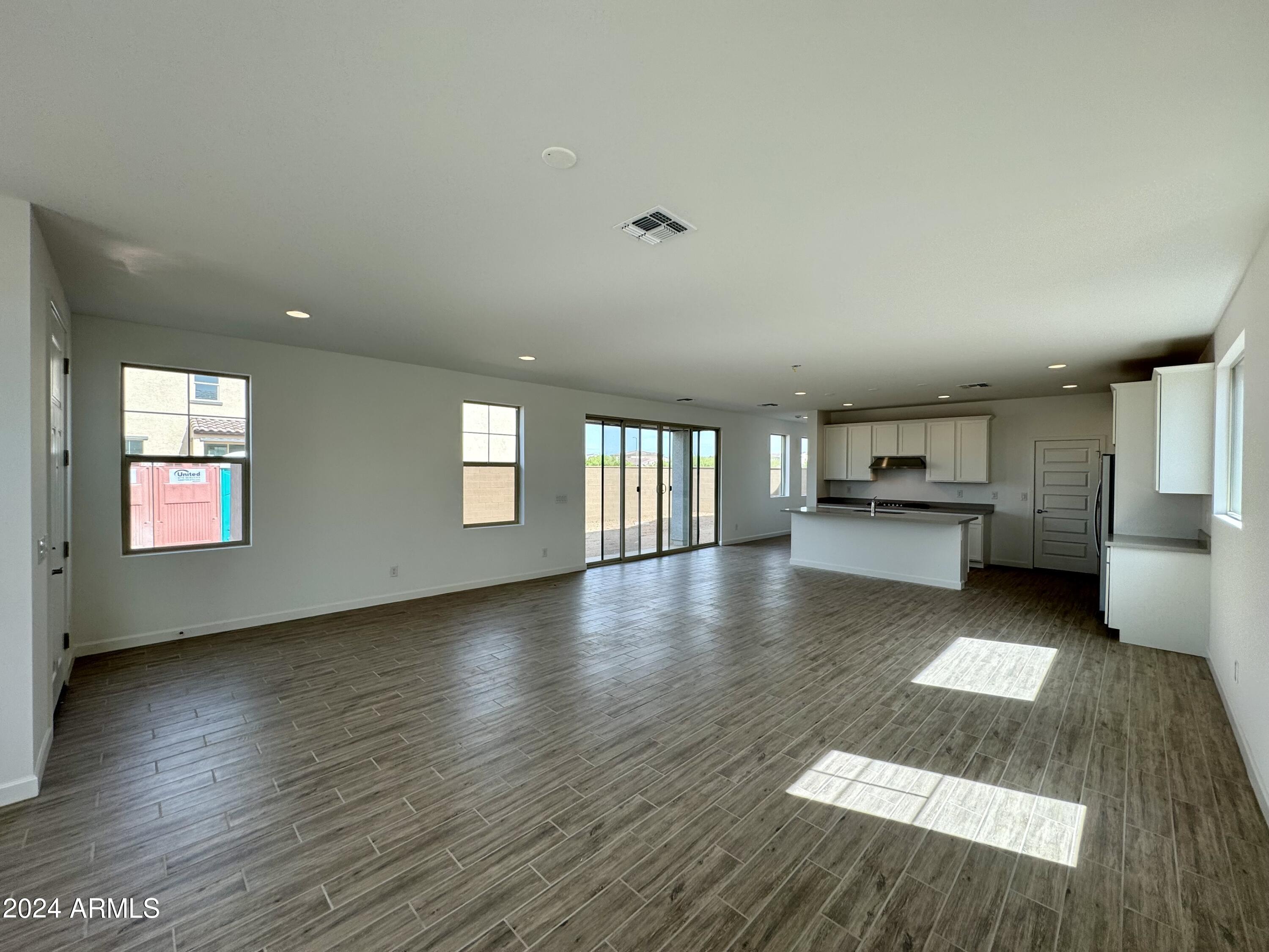 2235 W PASO Trail