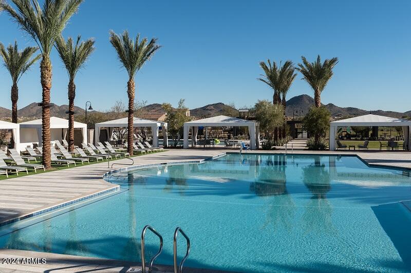 2223 W PASO Trail