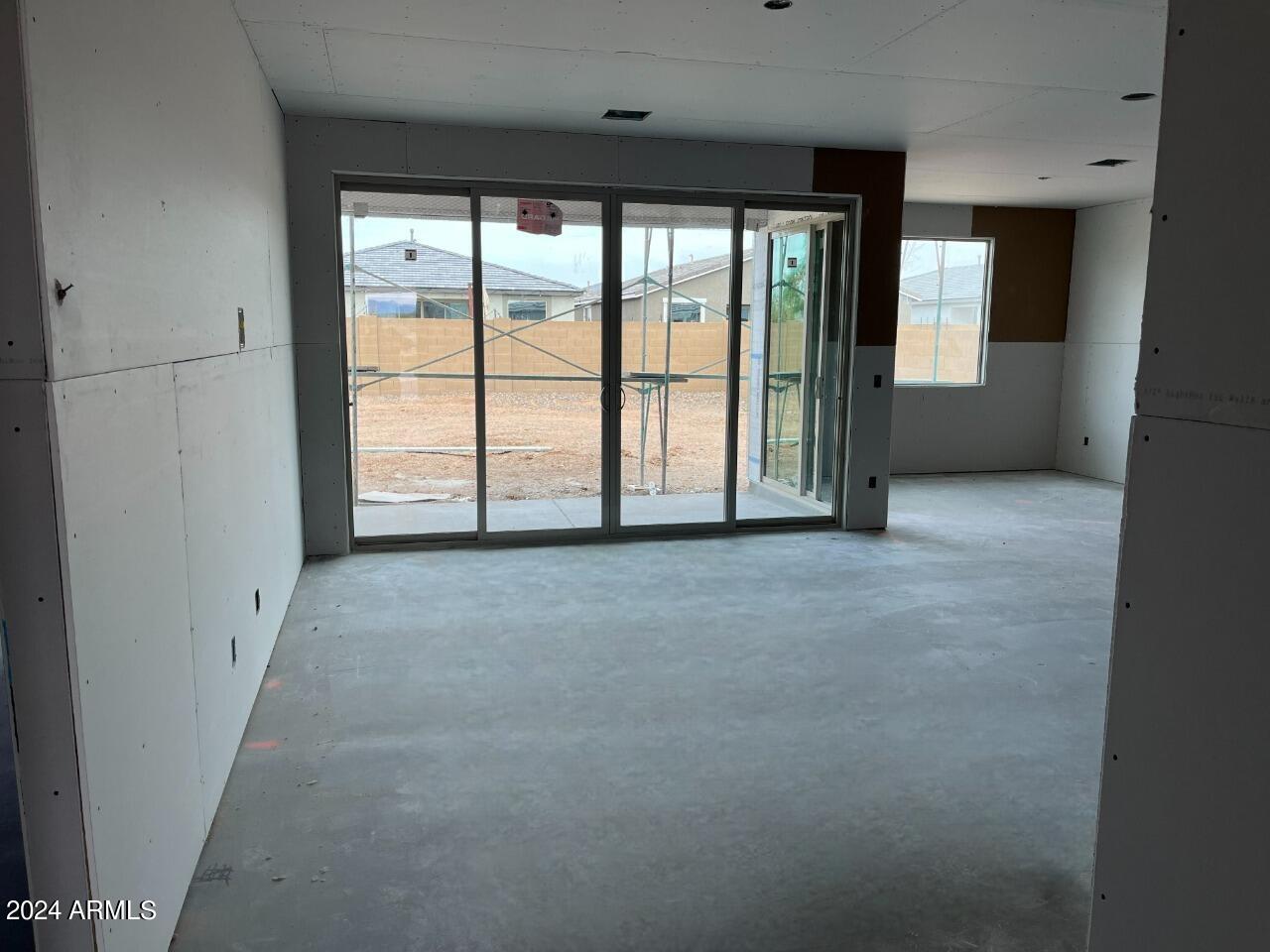 5540 W ALTA MESA Avenue