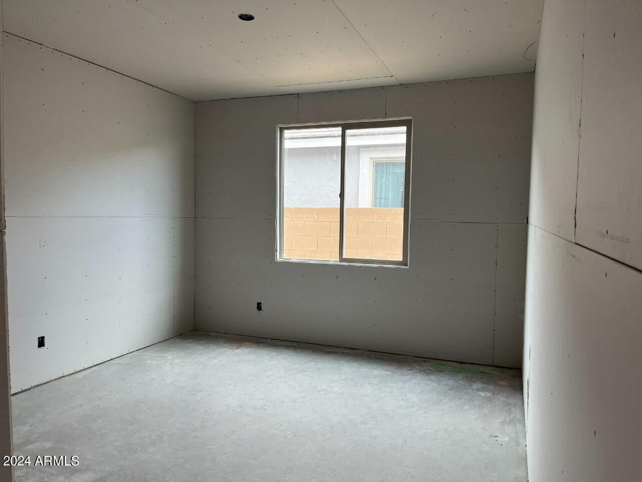 5540 W ALTA MESA Avenue