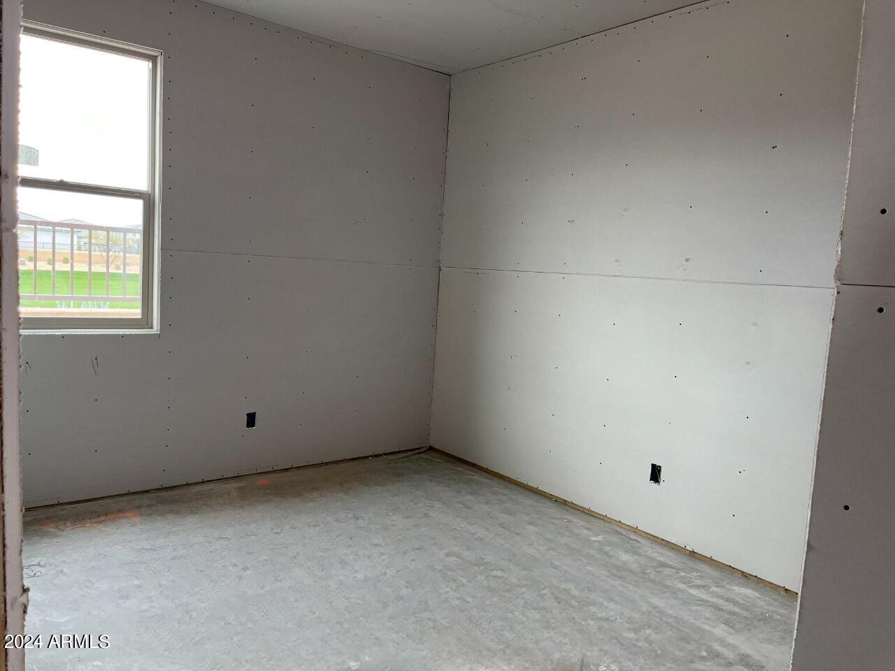 5540 W ALTA MESA Avenue