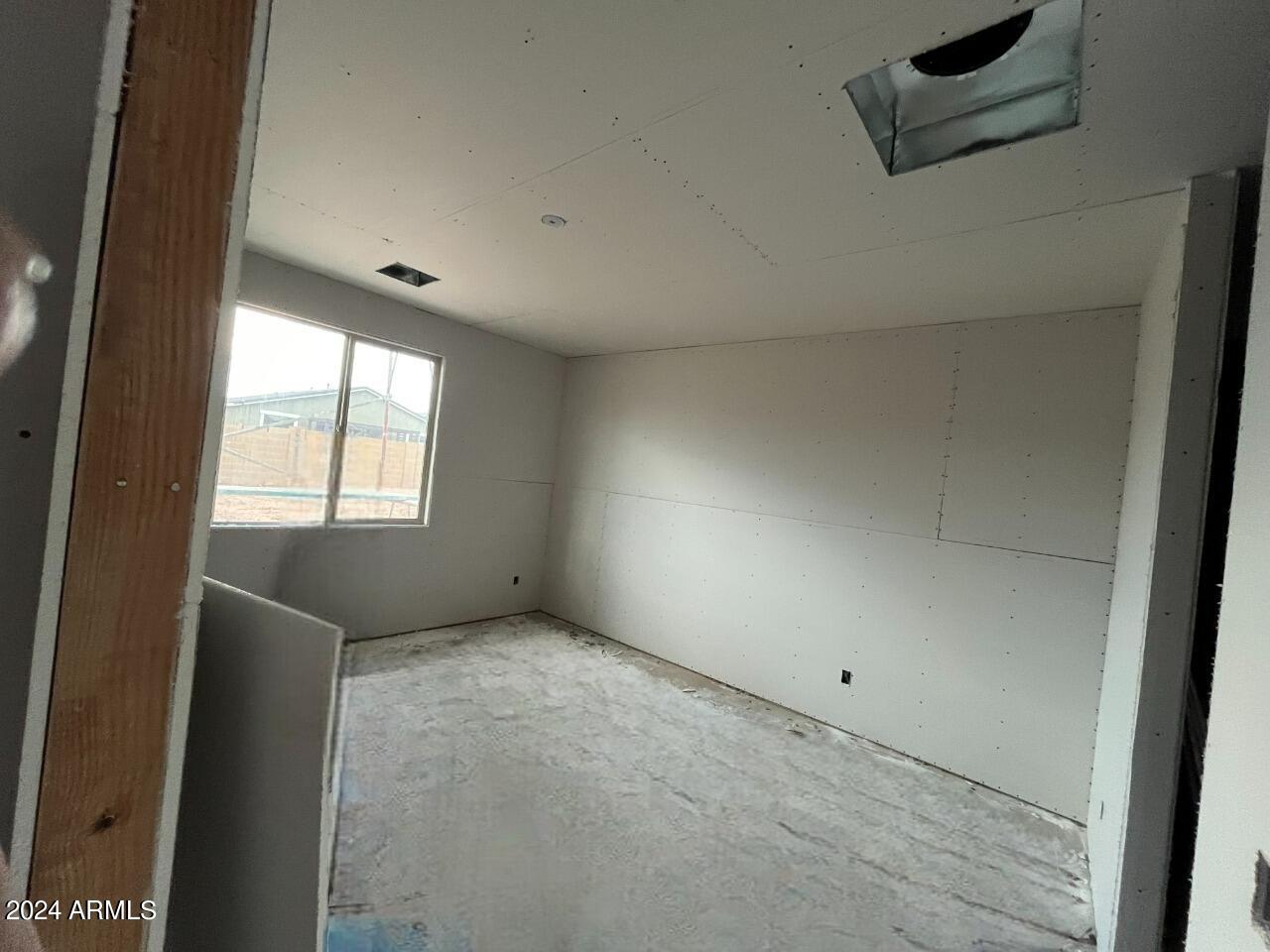 5532 W ALTA MESA Avenue