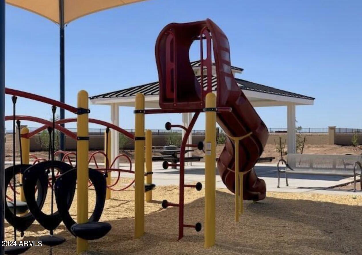 5532 W ALTA MESA Avenue