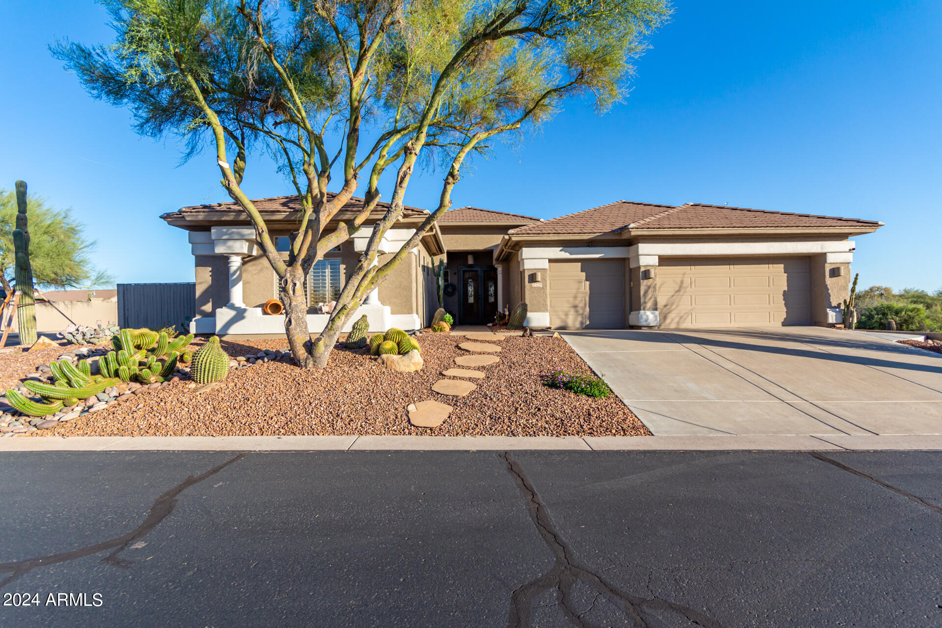 5259 E FOREST PLEASANT Place