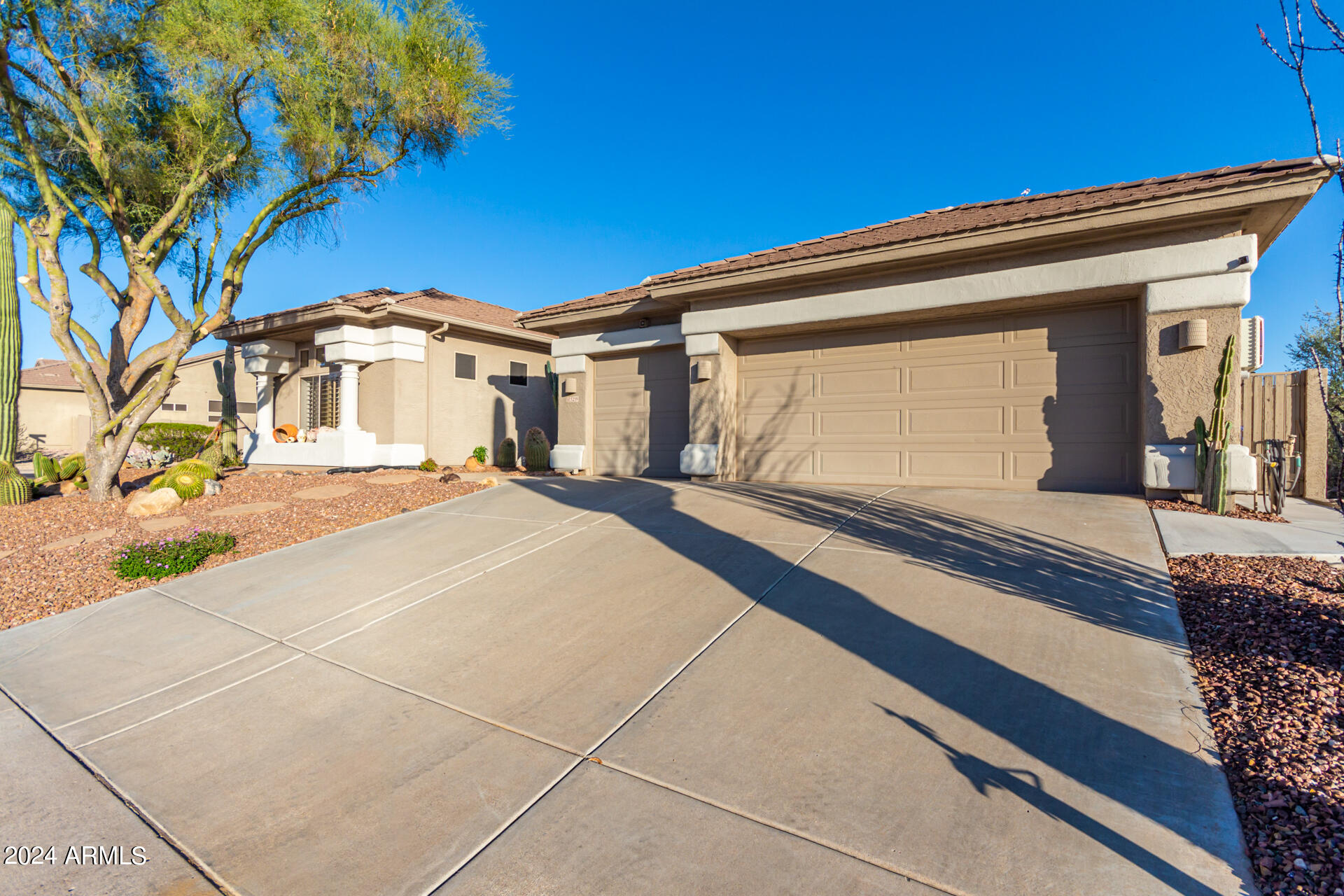 5259 E FOREST PLEASANT Place