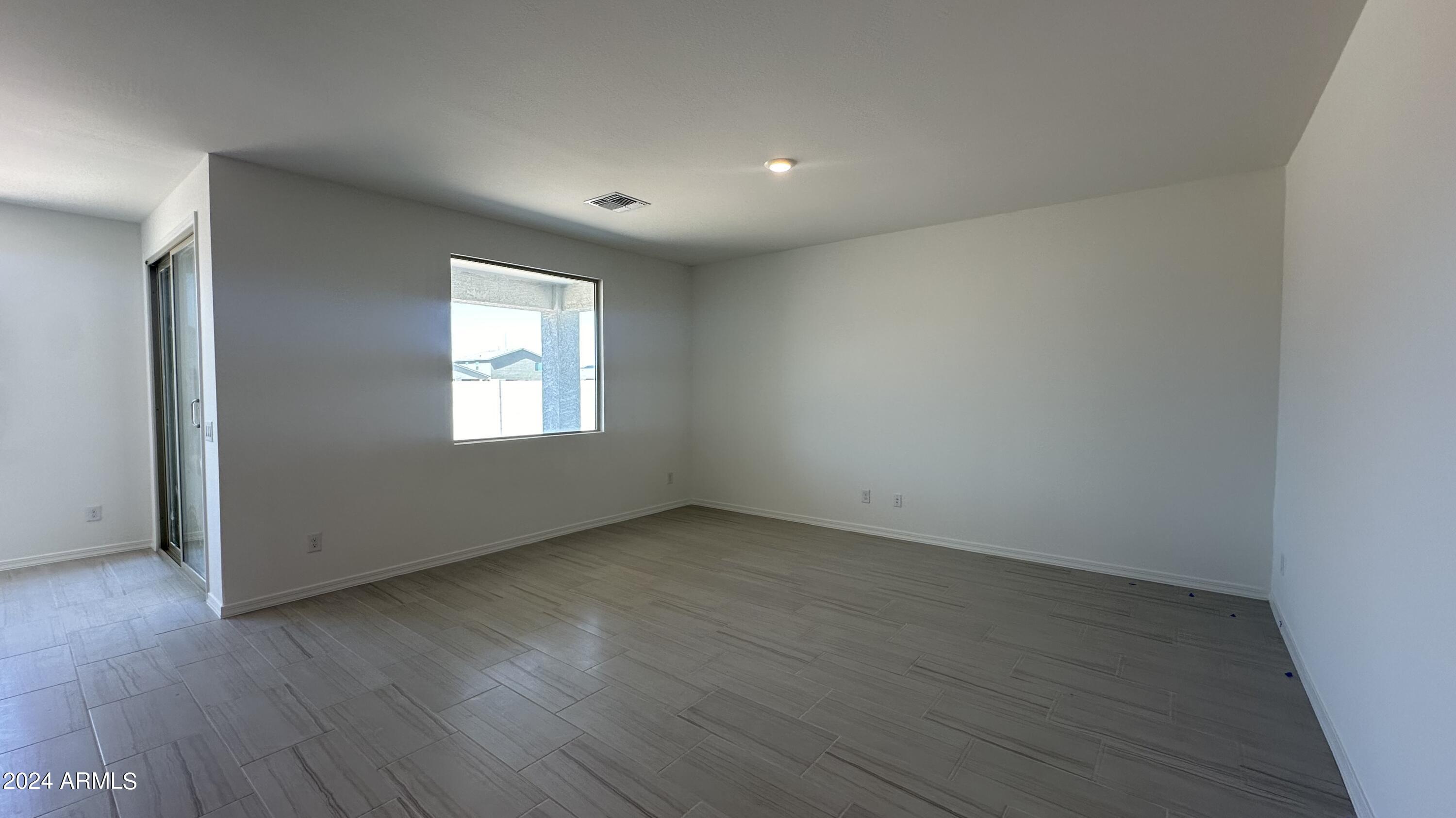 3411 E VALLEYHIGH Trail