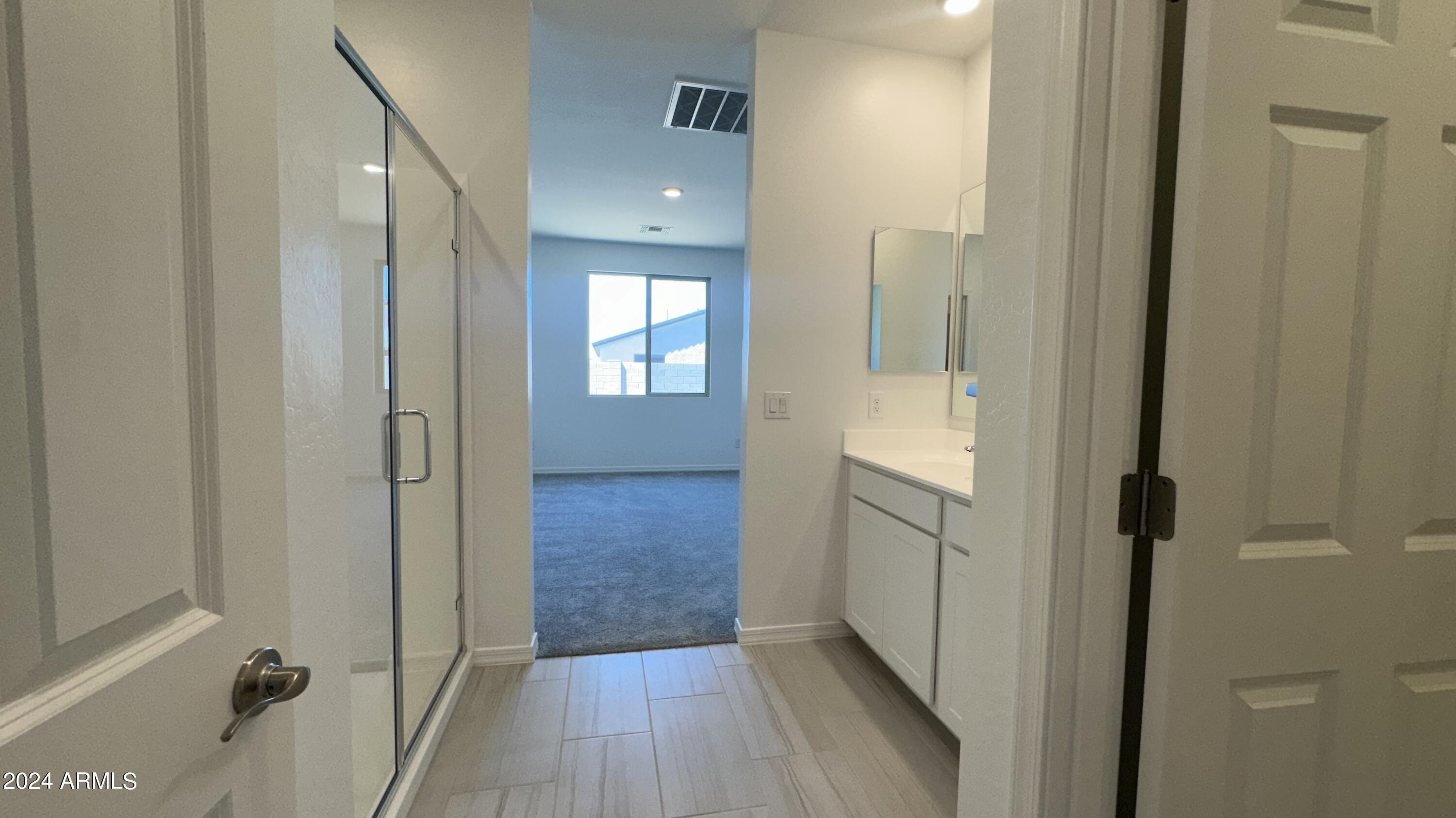 3411 E VALLEYHIGH Trail