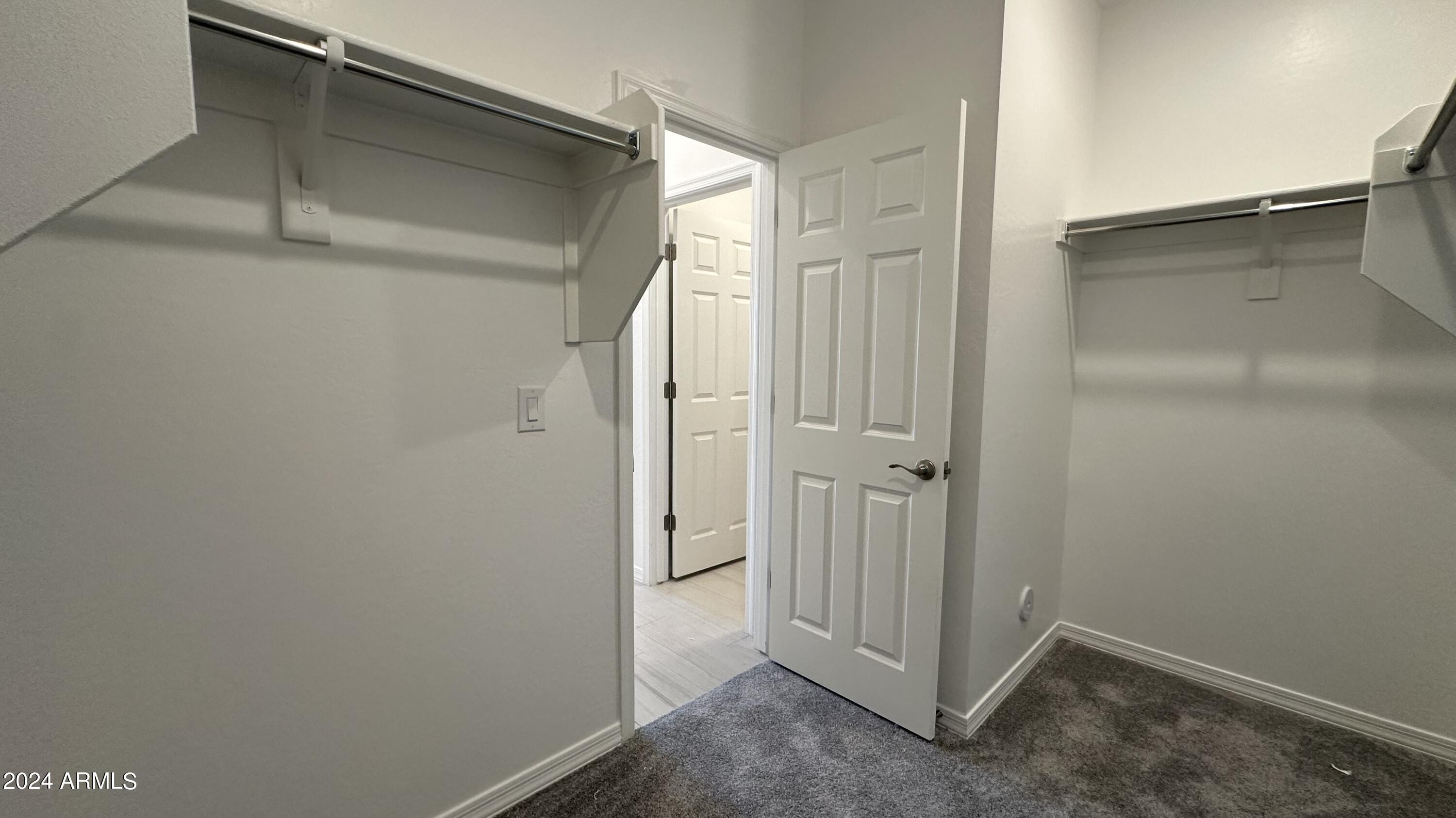 3411 E VALLEYHIGH Trail