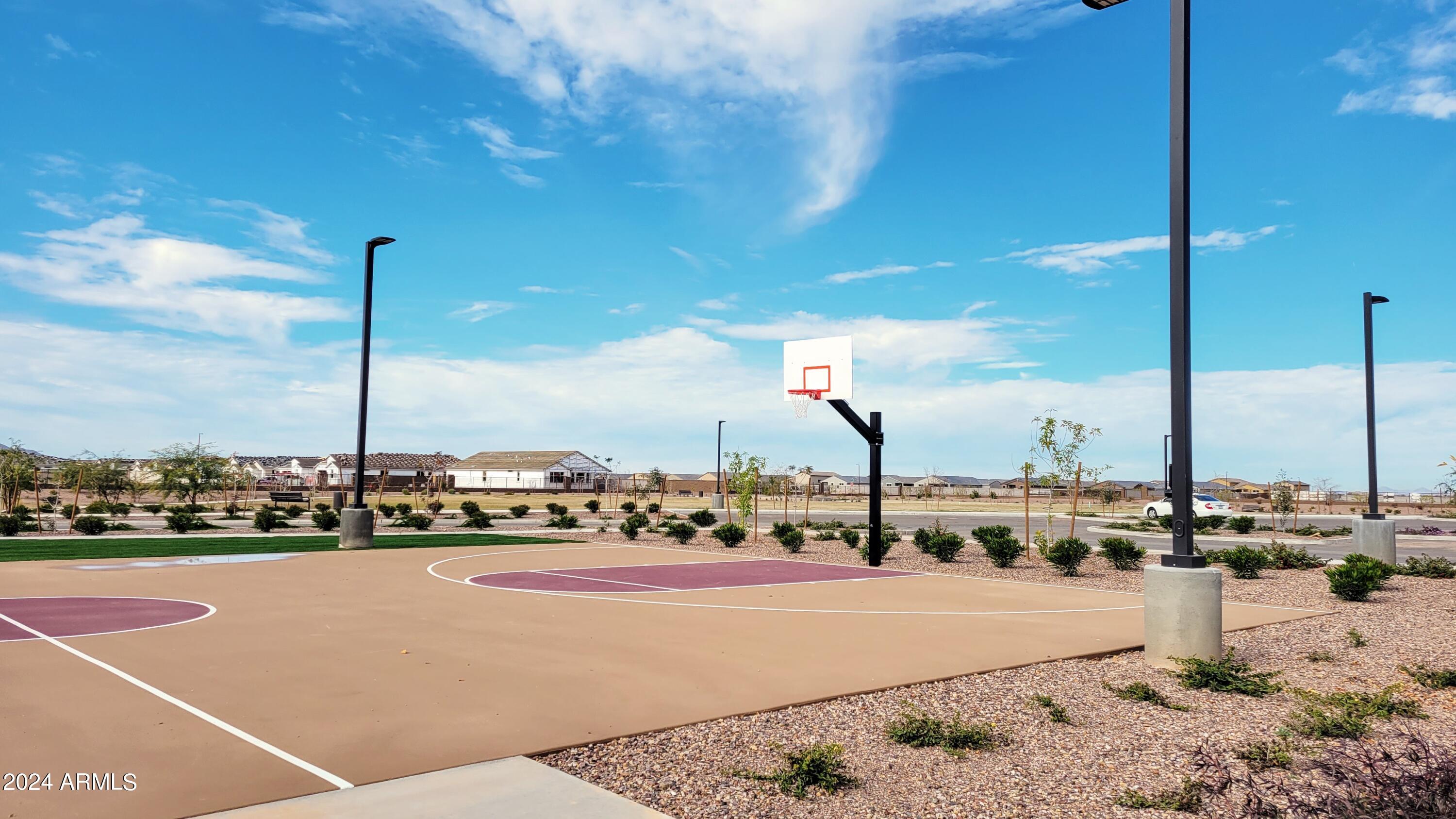 3411 E VALLEYHIGH Trail