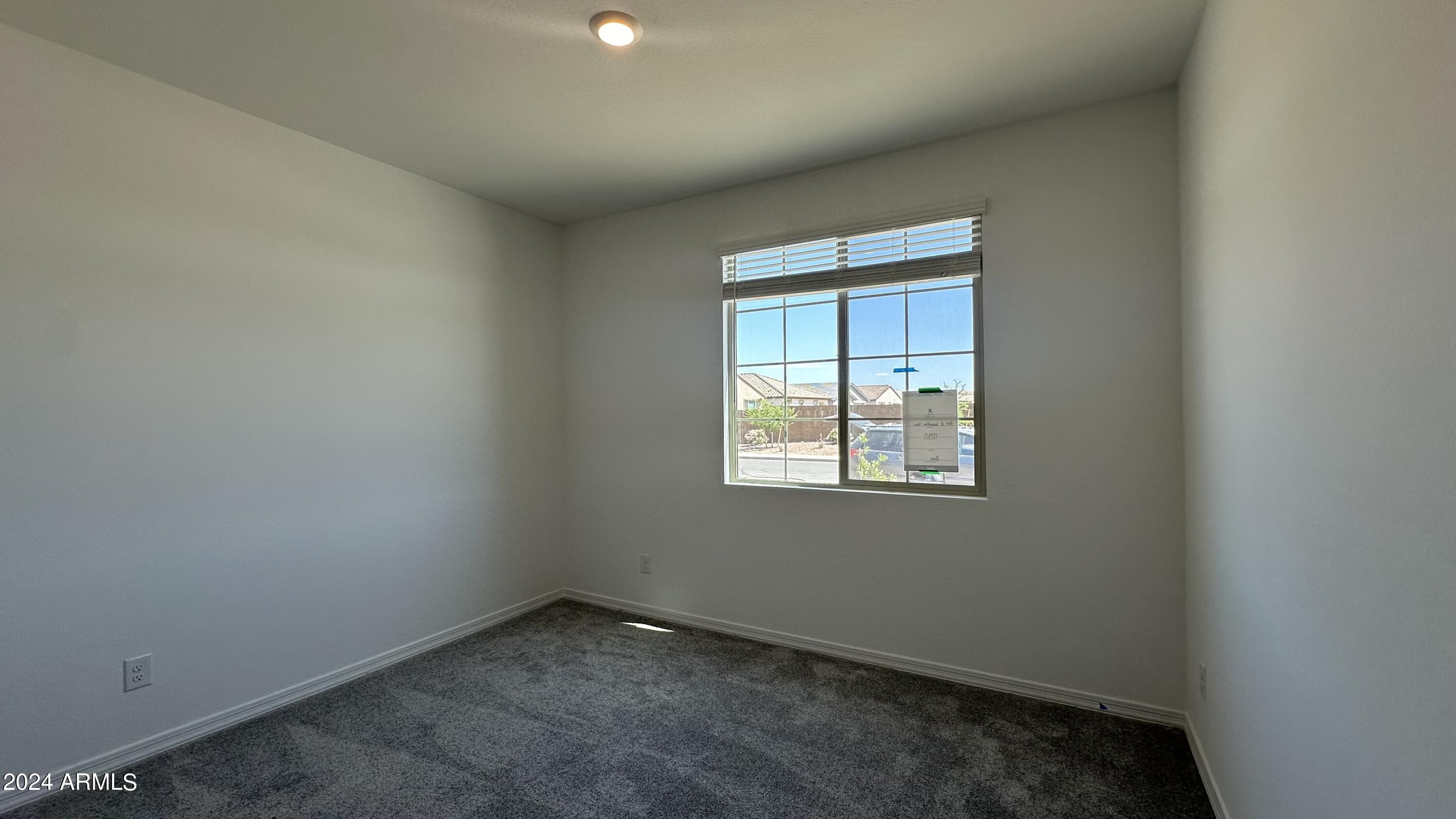 3411 E VALLEYHIGH Trail