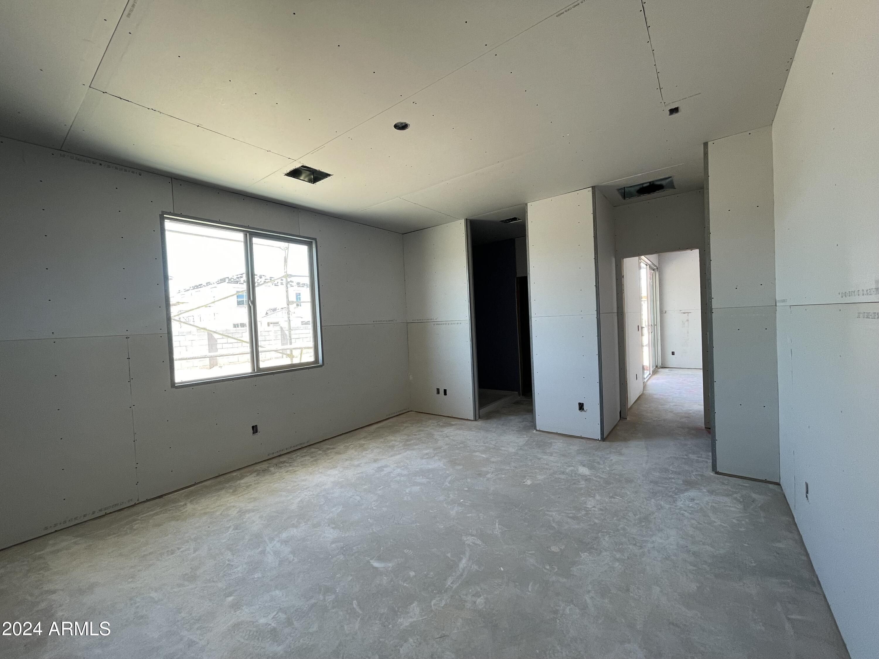 6120 S CALDERON --