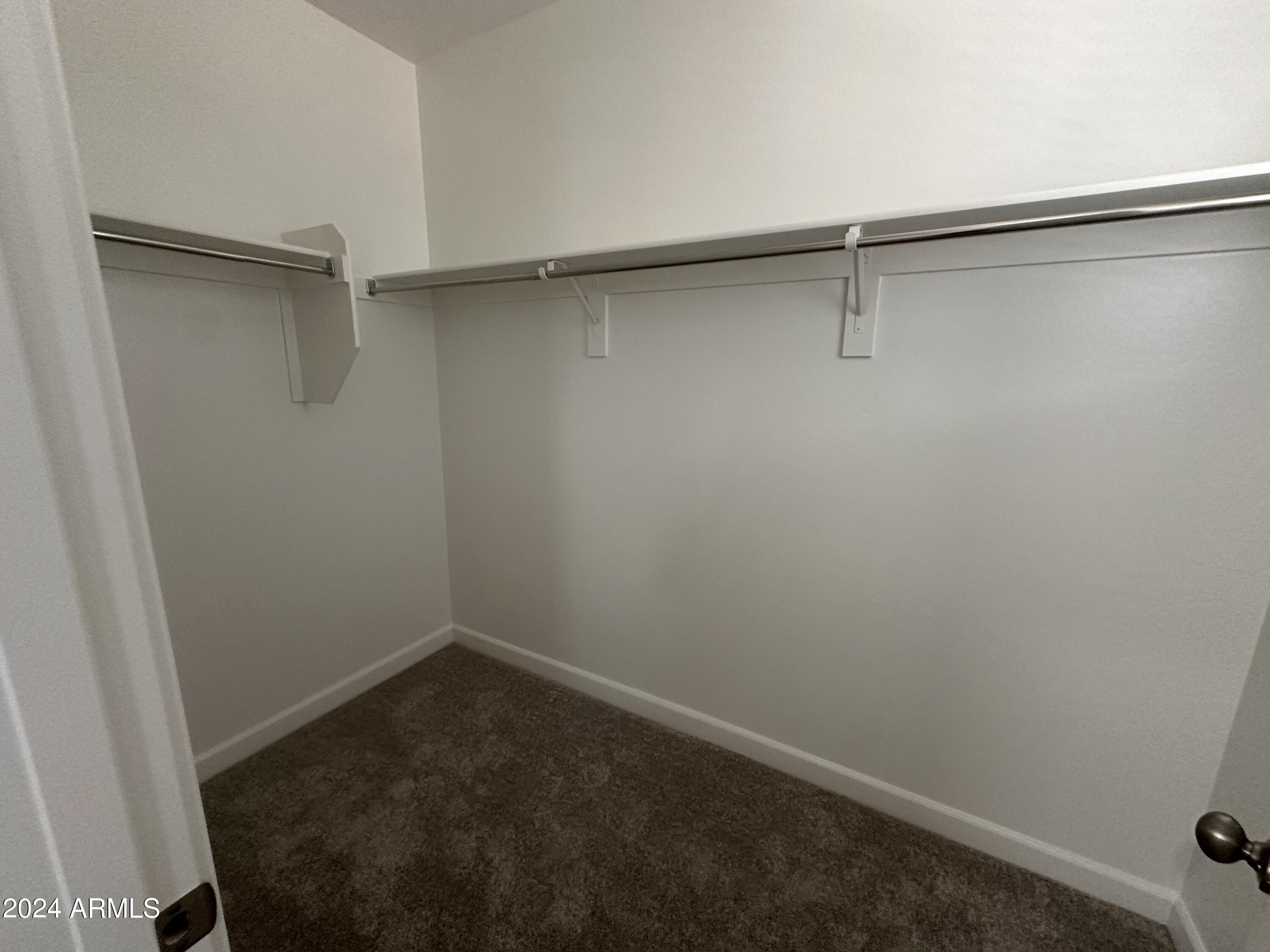 11337 E ULYSSES Avenue