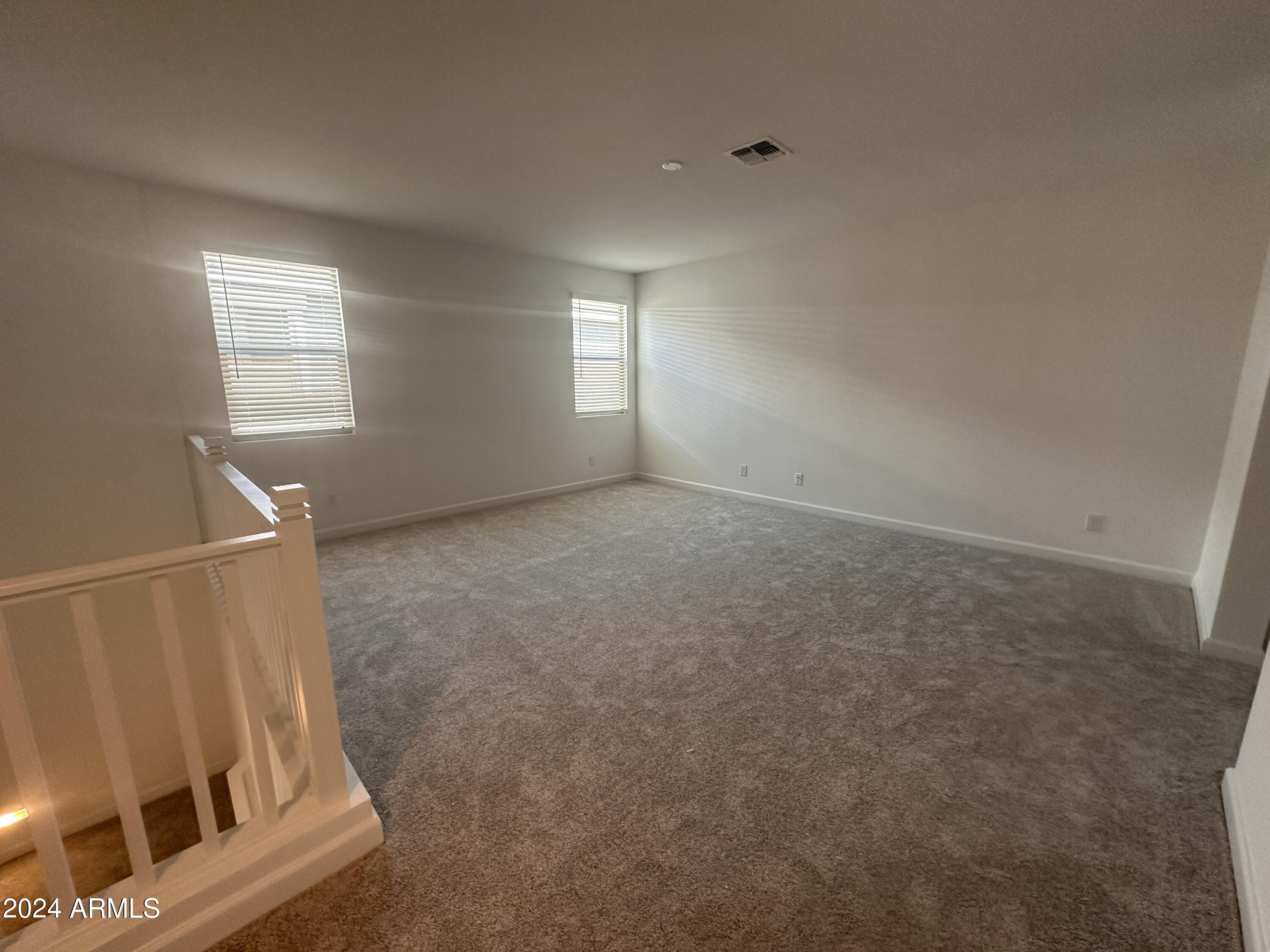 11337 E ULYSSES Avenue