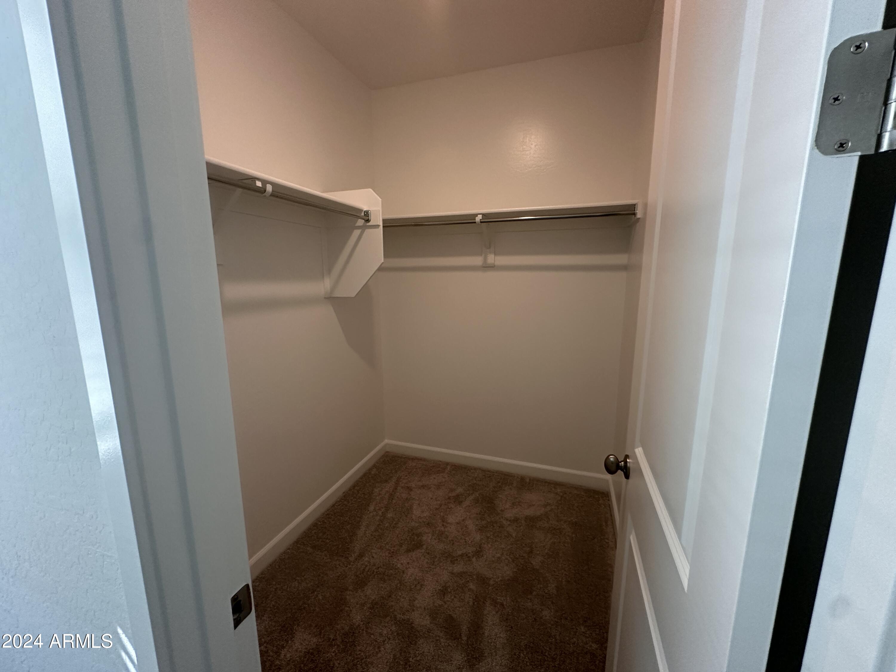 11337 E ULYSSES Avenue