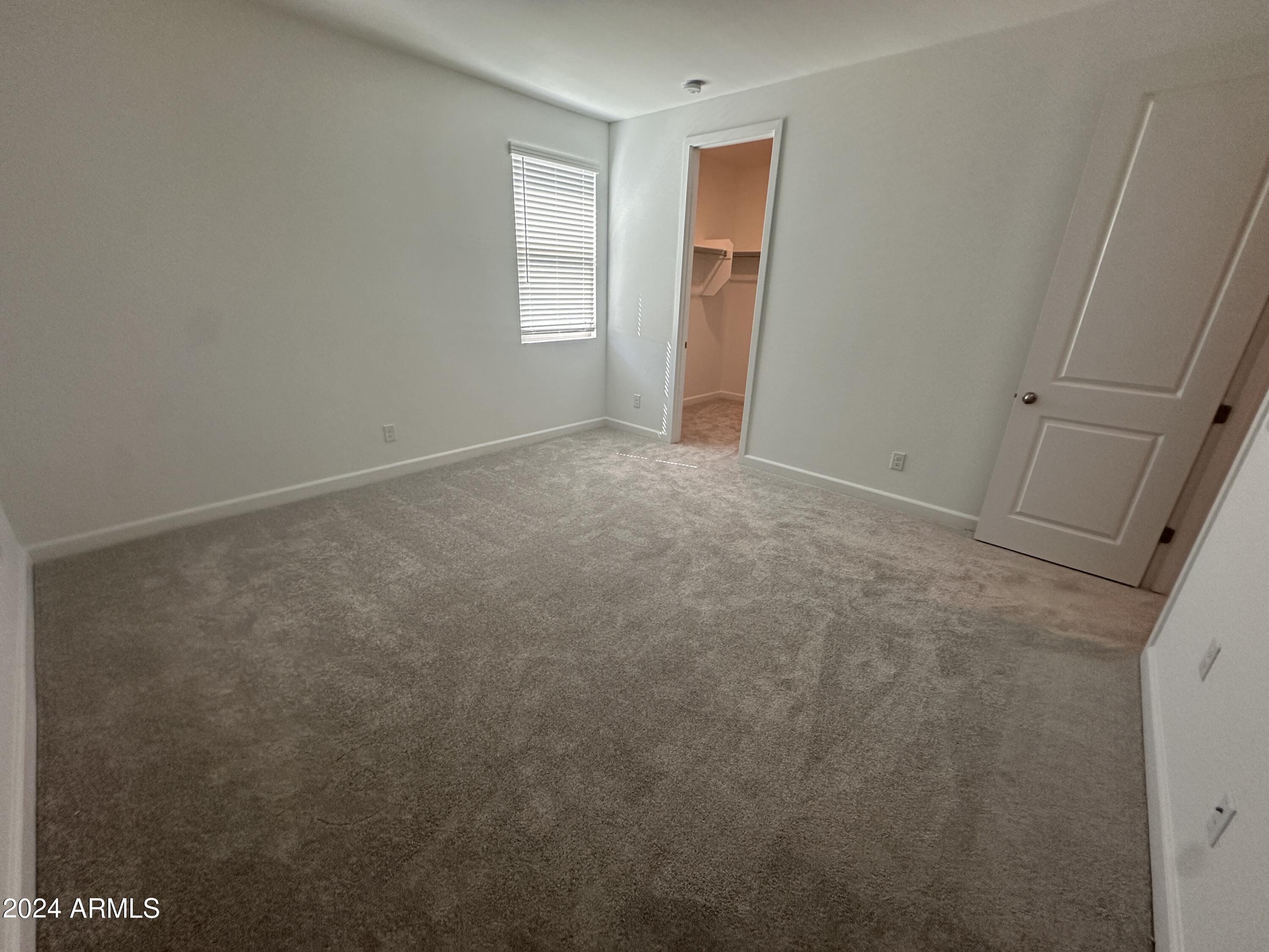 11337 E ULYSSES Avenue