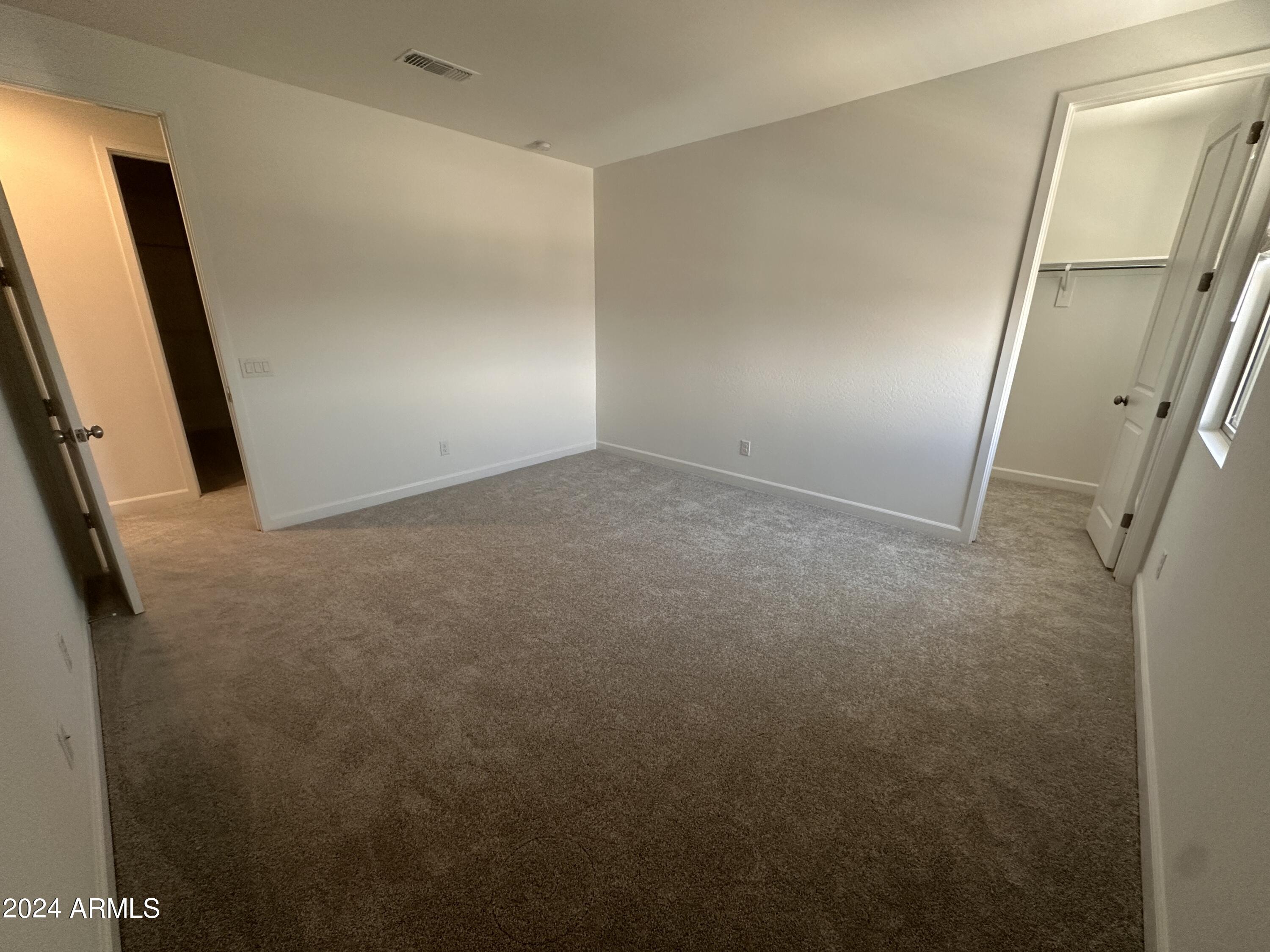 11337 E ULYSSES Avenue