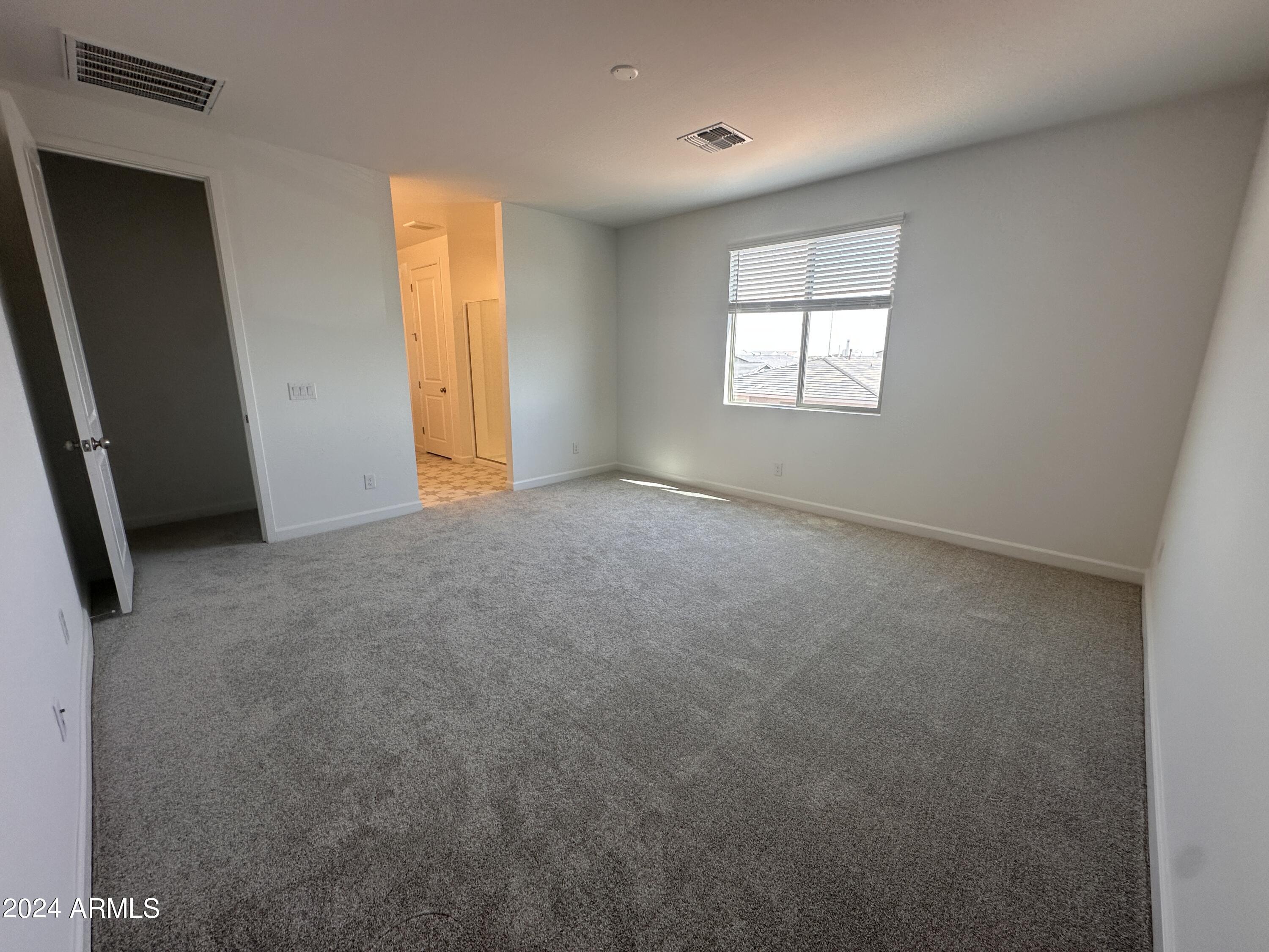 11337 E ULYSSES Avenue