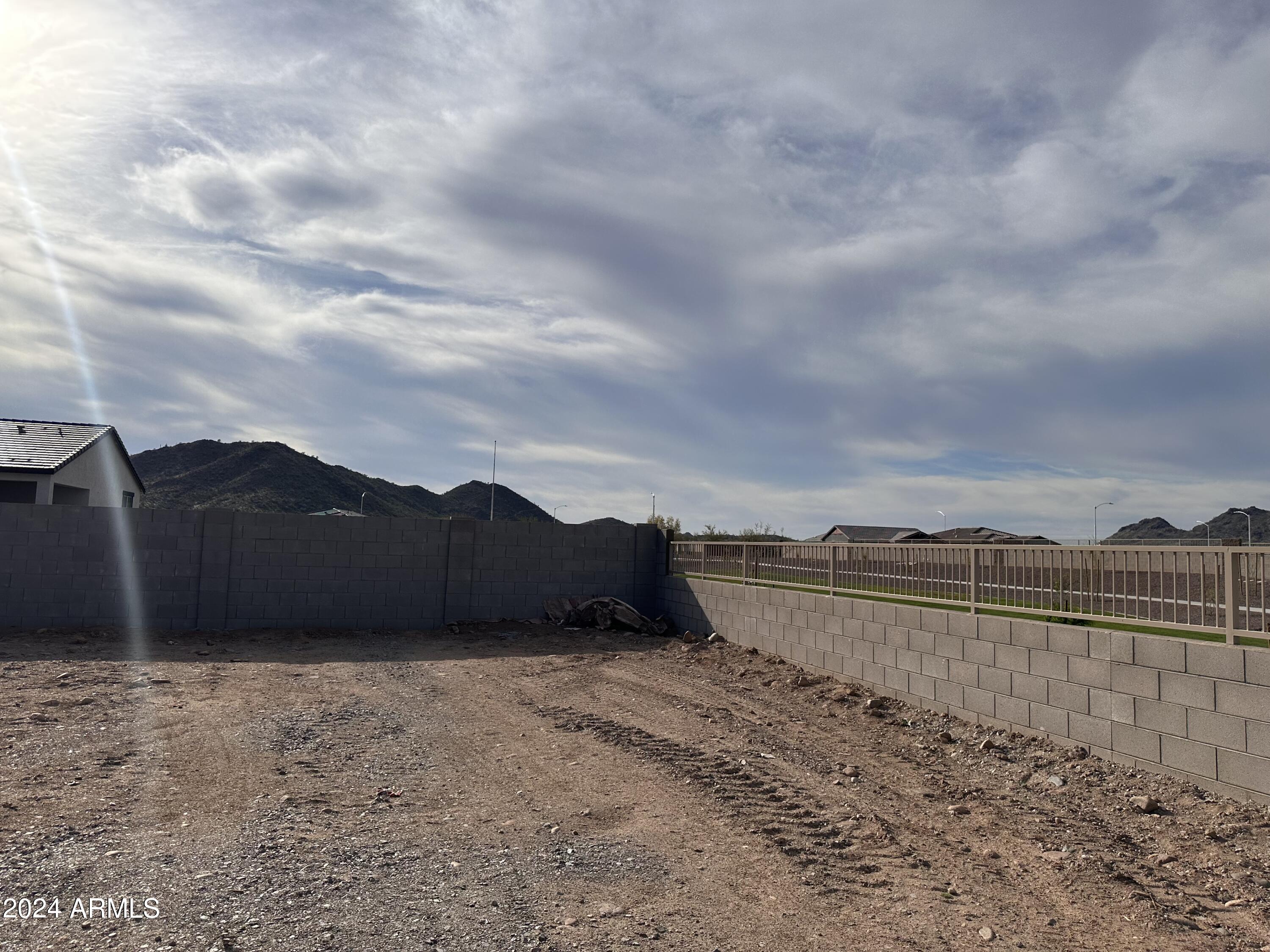 7682 W AVENIDA DEL REY --