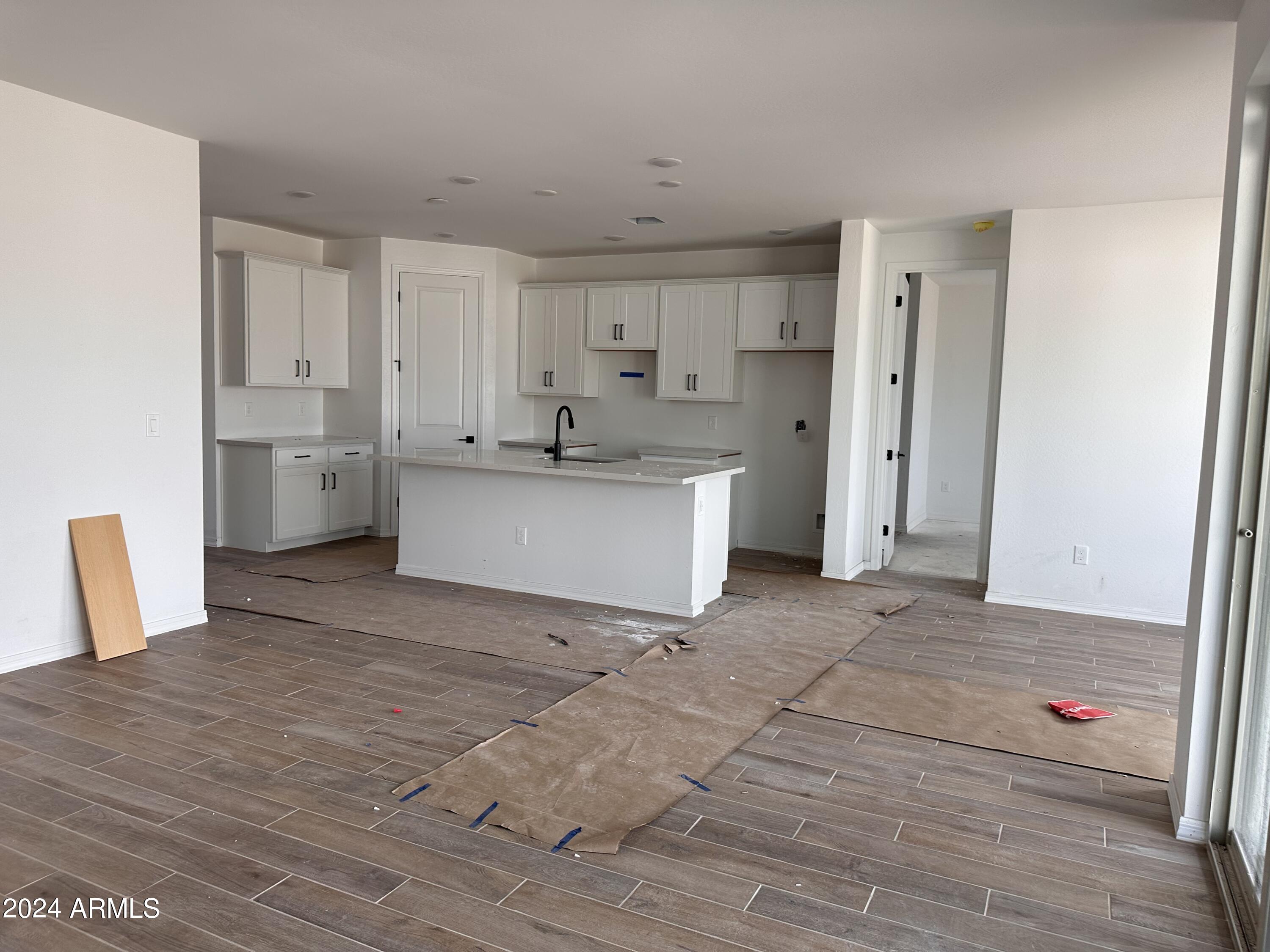 7682 W AVENIDA DEL REY --