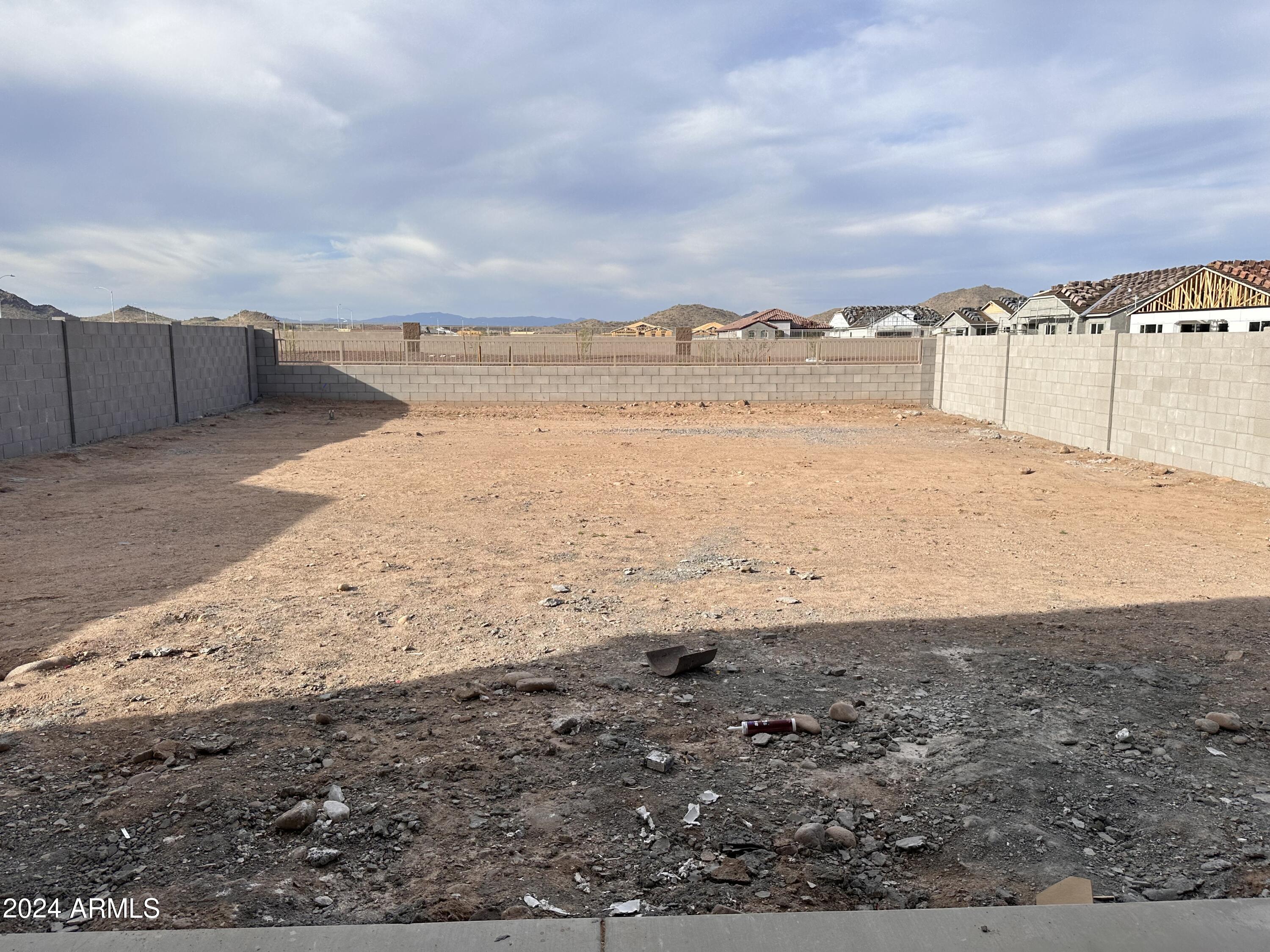 7688 W AVENIDA DEL REY --