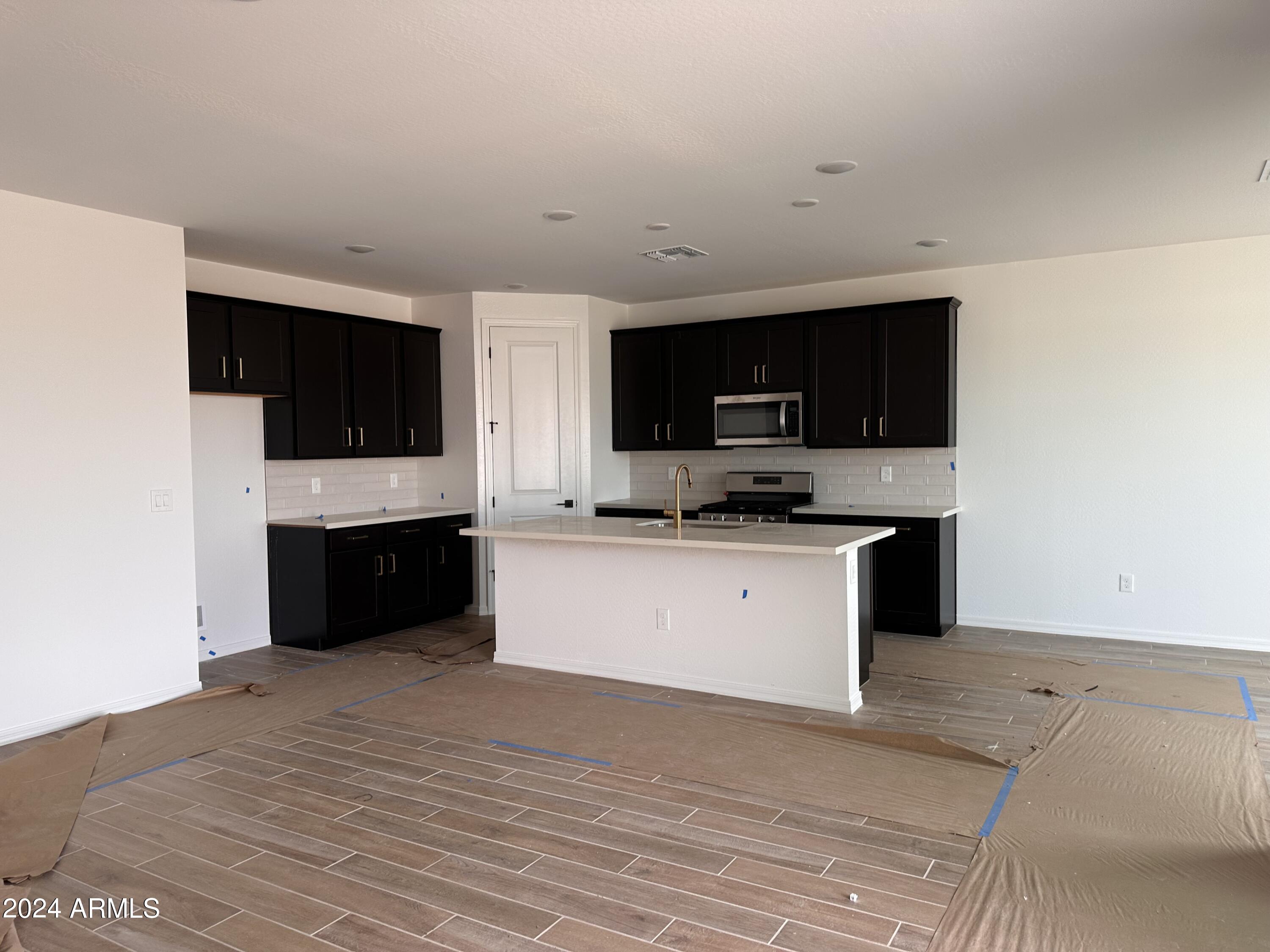 7688 W AVENIDA DEL REY --