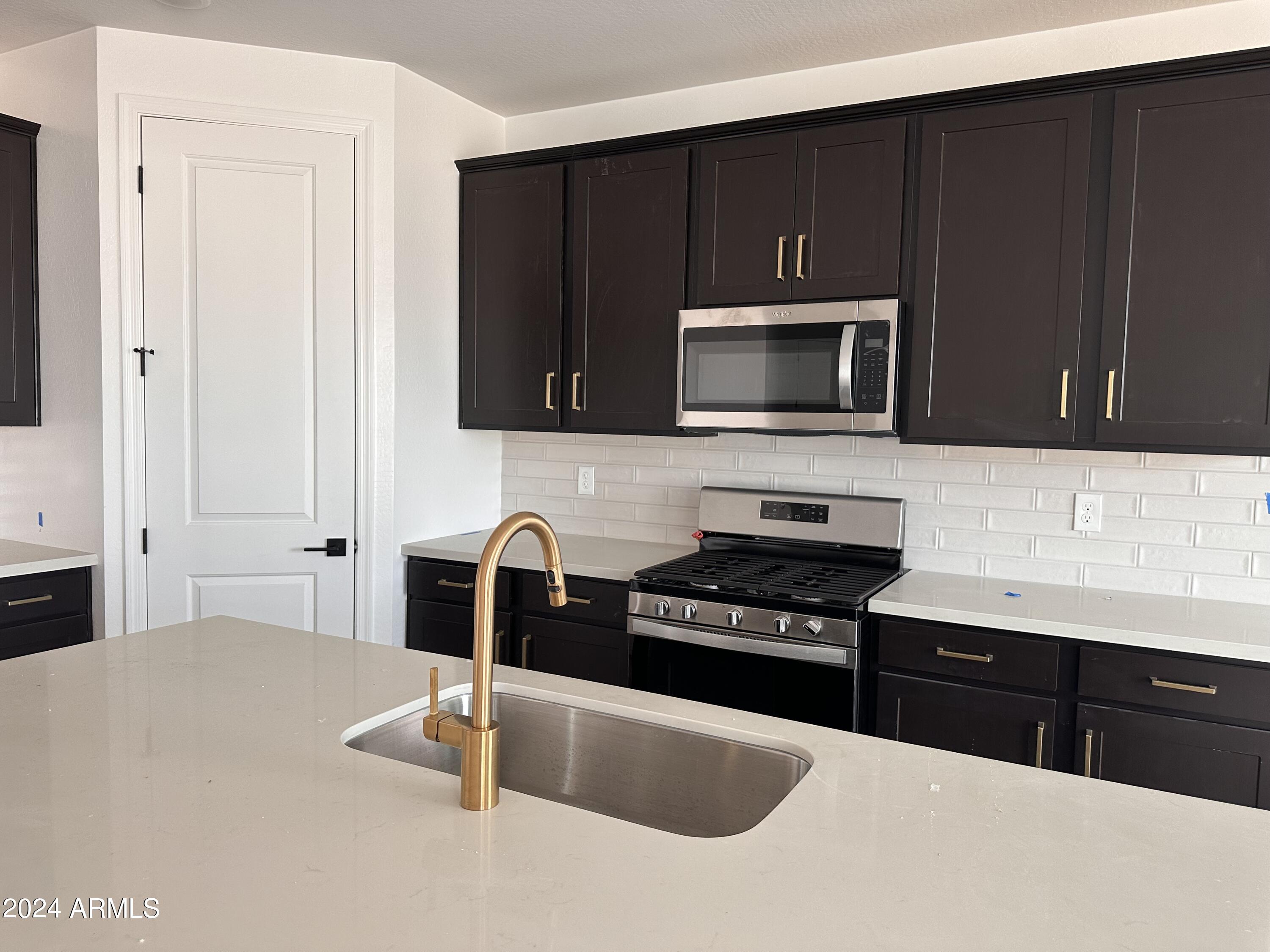 7688 W AVENIDA DEL REY --