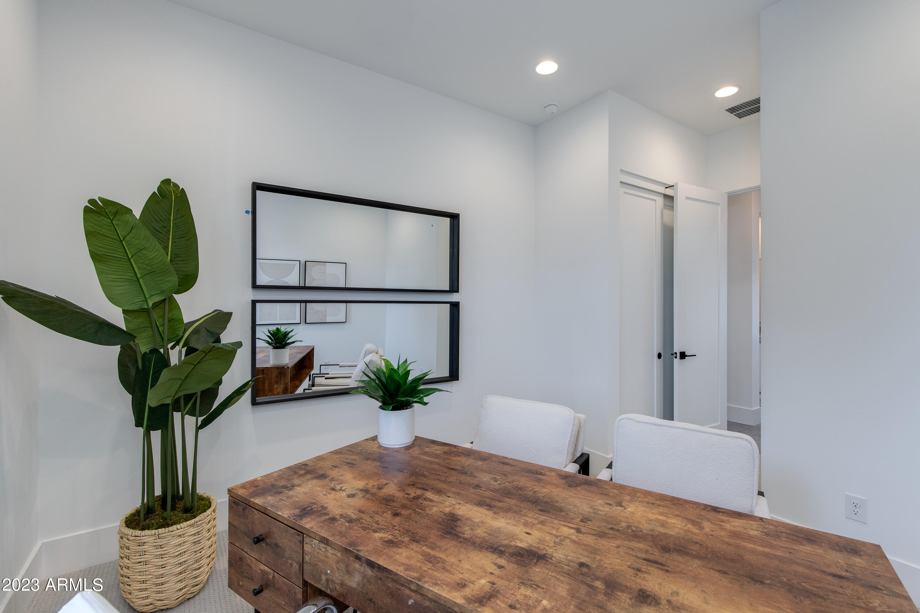 4346 E CHEERY LYNN Road