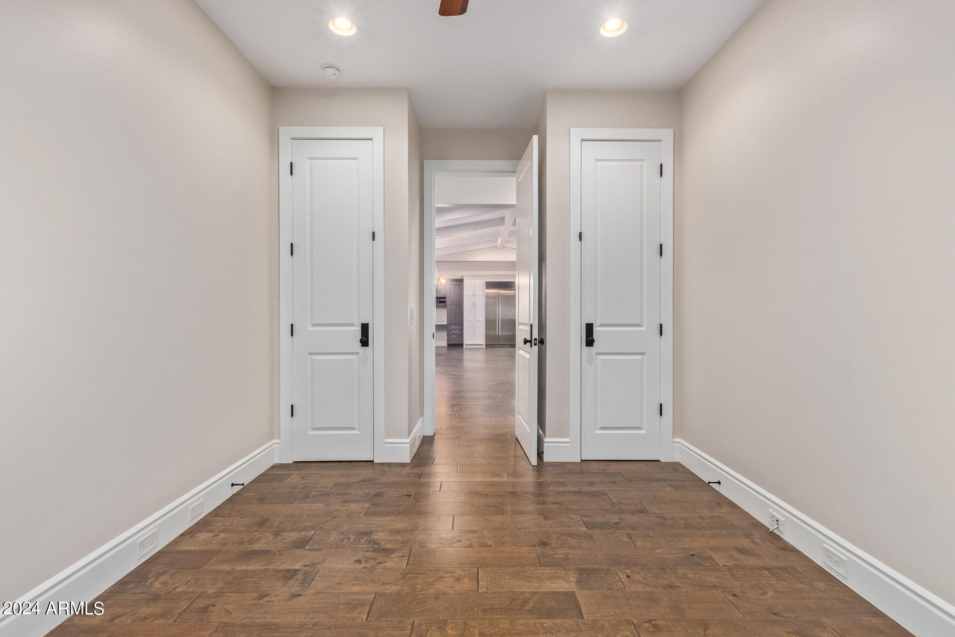 4018 E DEVONSHIRE Avenue