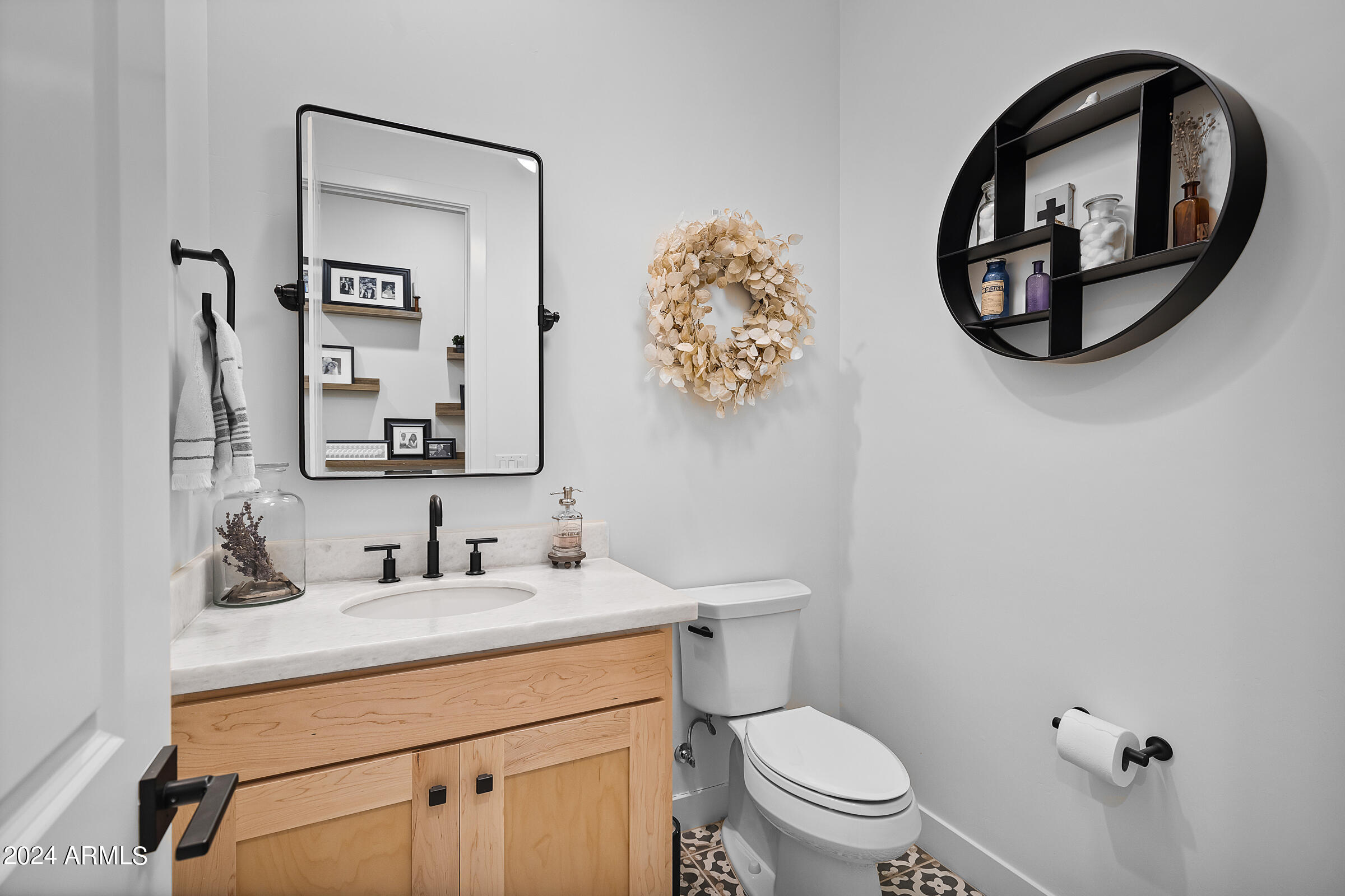 2668 E KINGBIRD Court