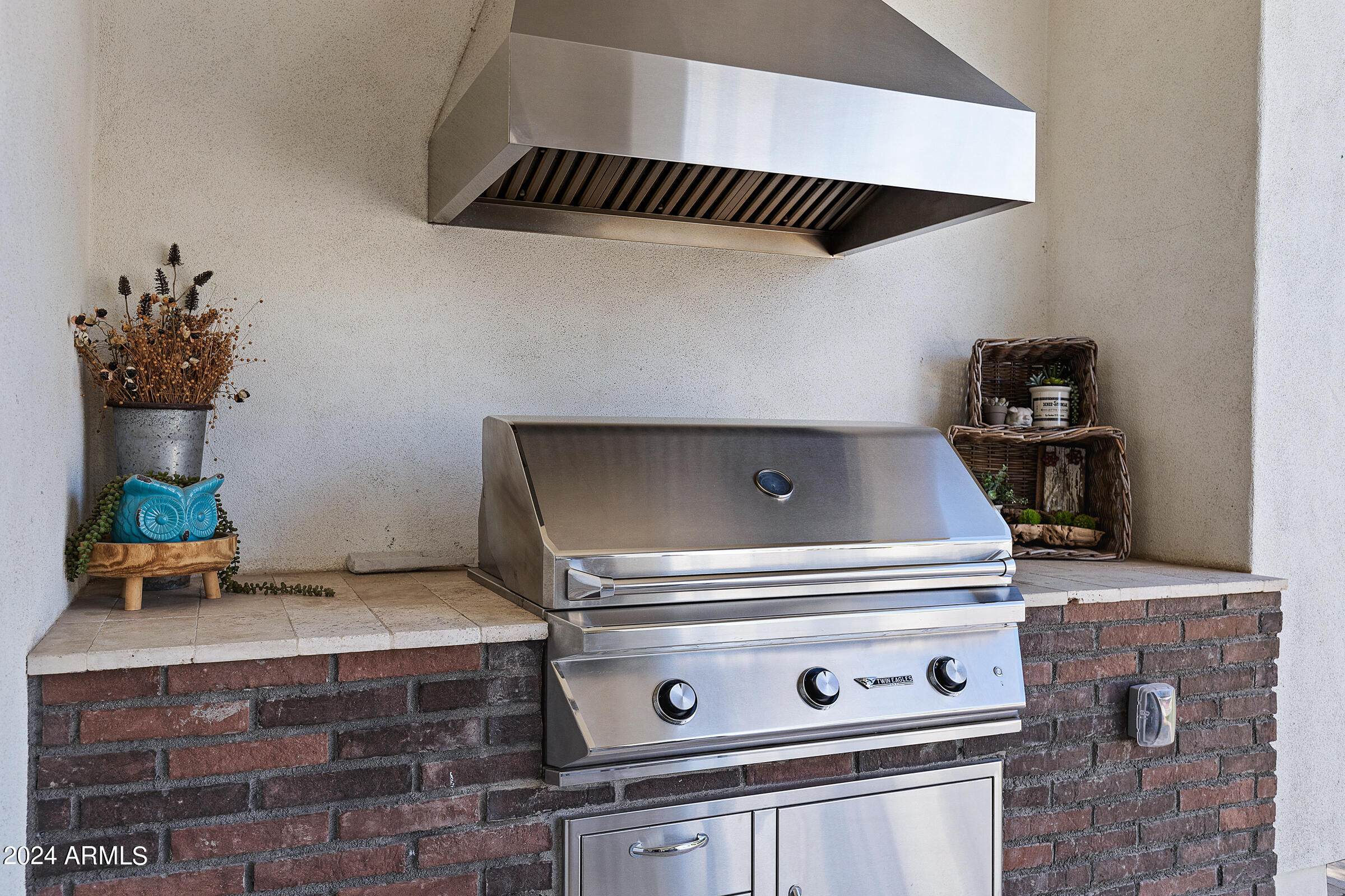 2668 E KINGBIRD Court