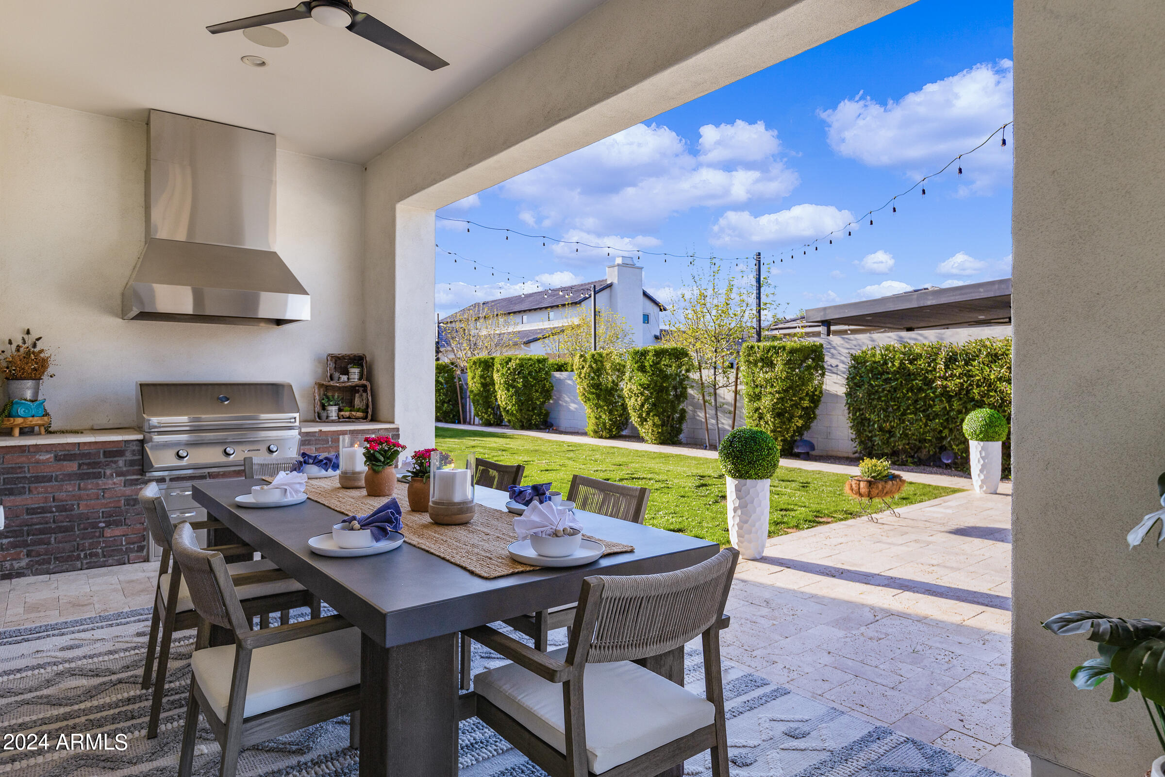 2668 E KINGBIRD Court