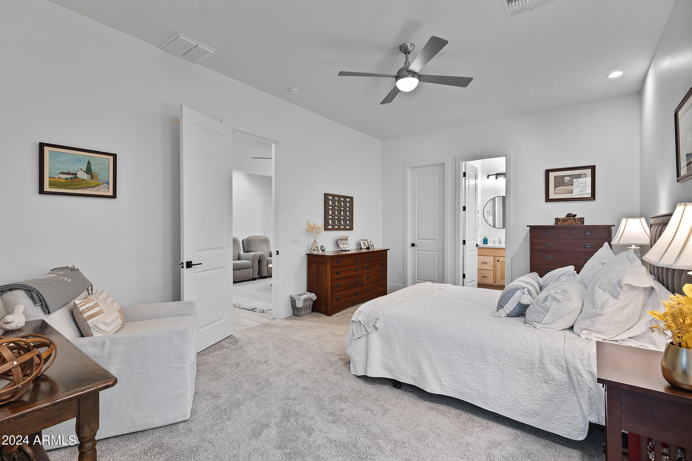 2668 E KINGBIRD Court