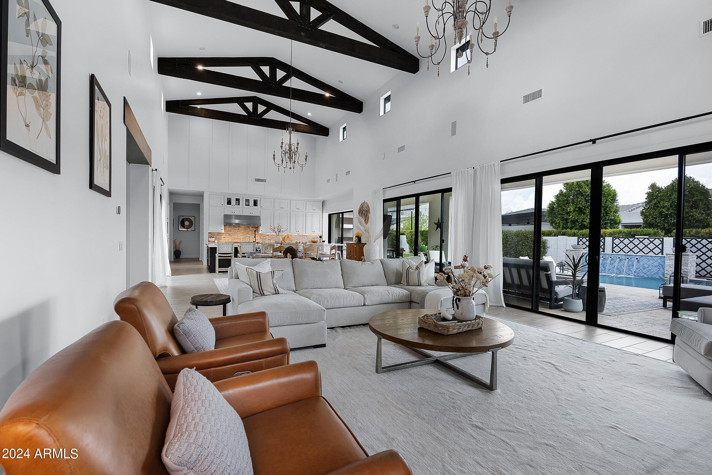 2668 E KINGBIRD Court