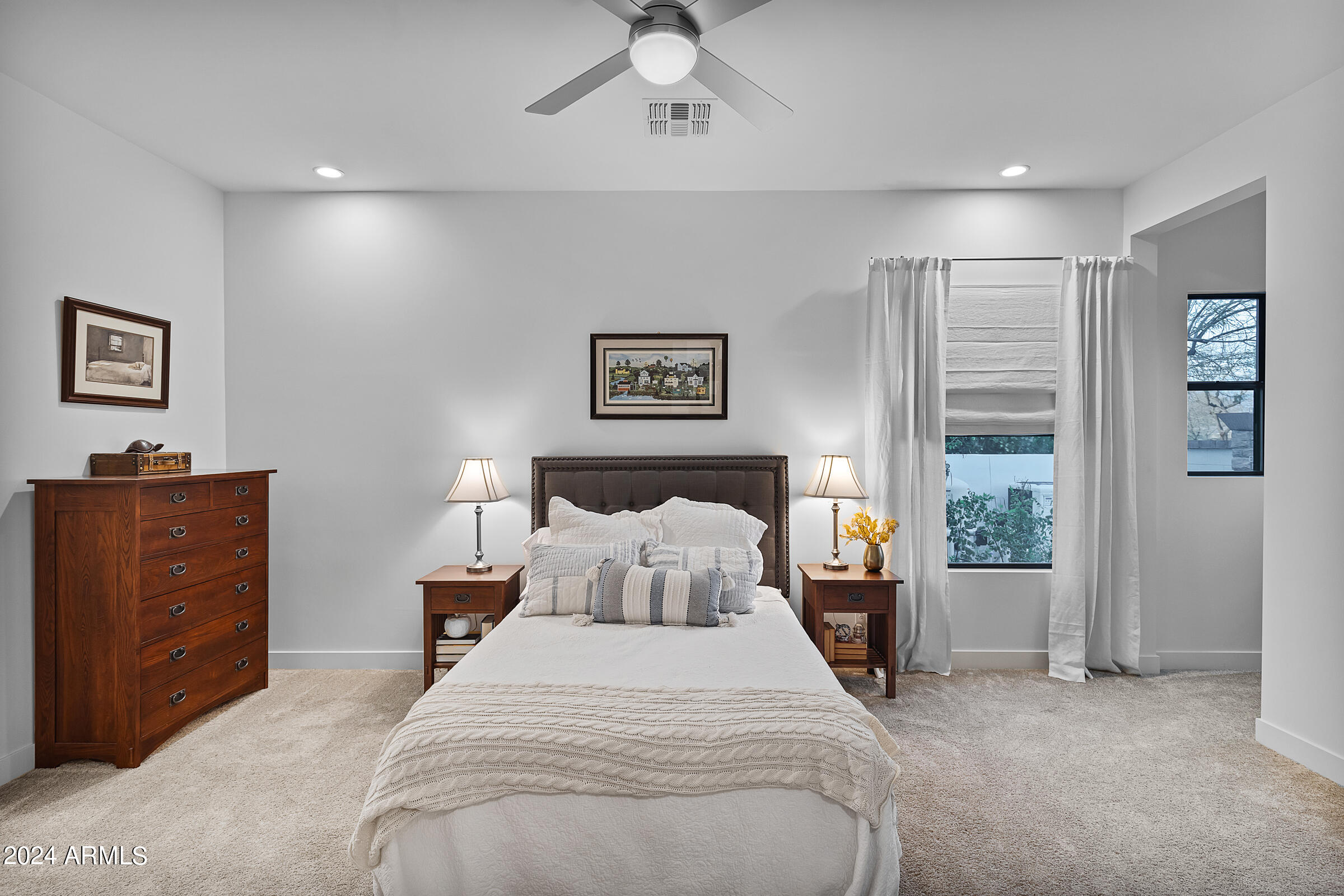 2668 E KINGBIRD Court