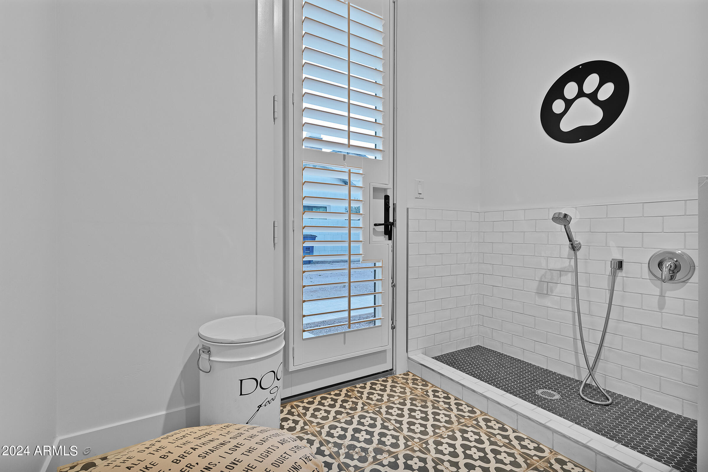 2668 E KINGBIRD Court