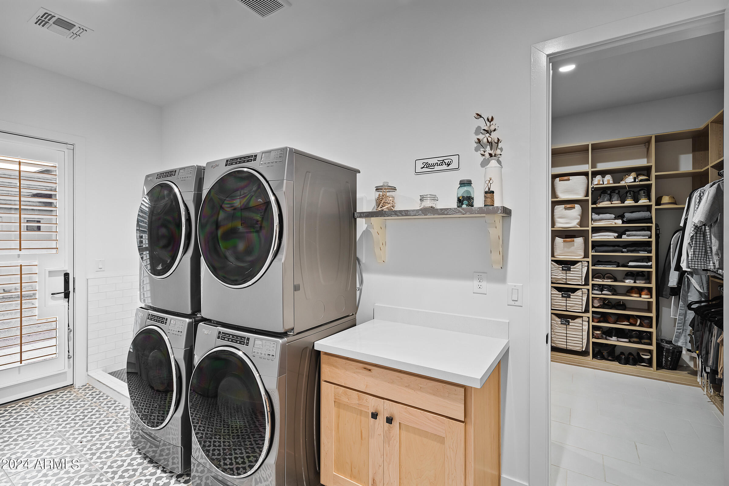 2668 E KINGBIRD Court