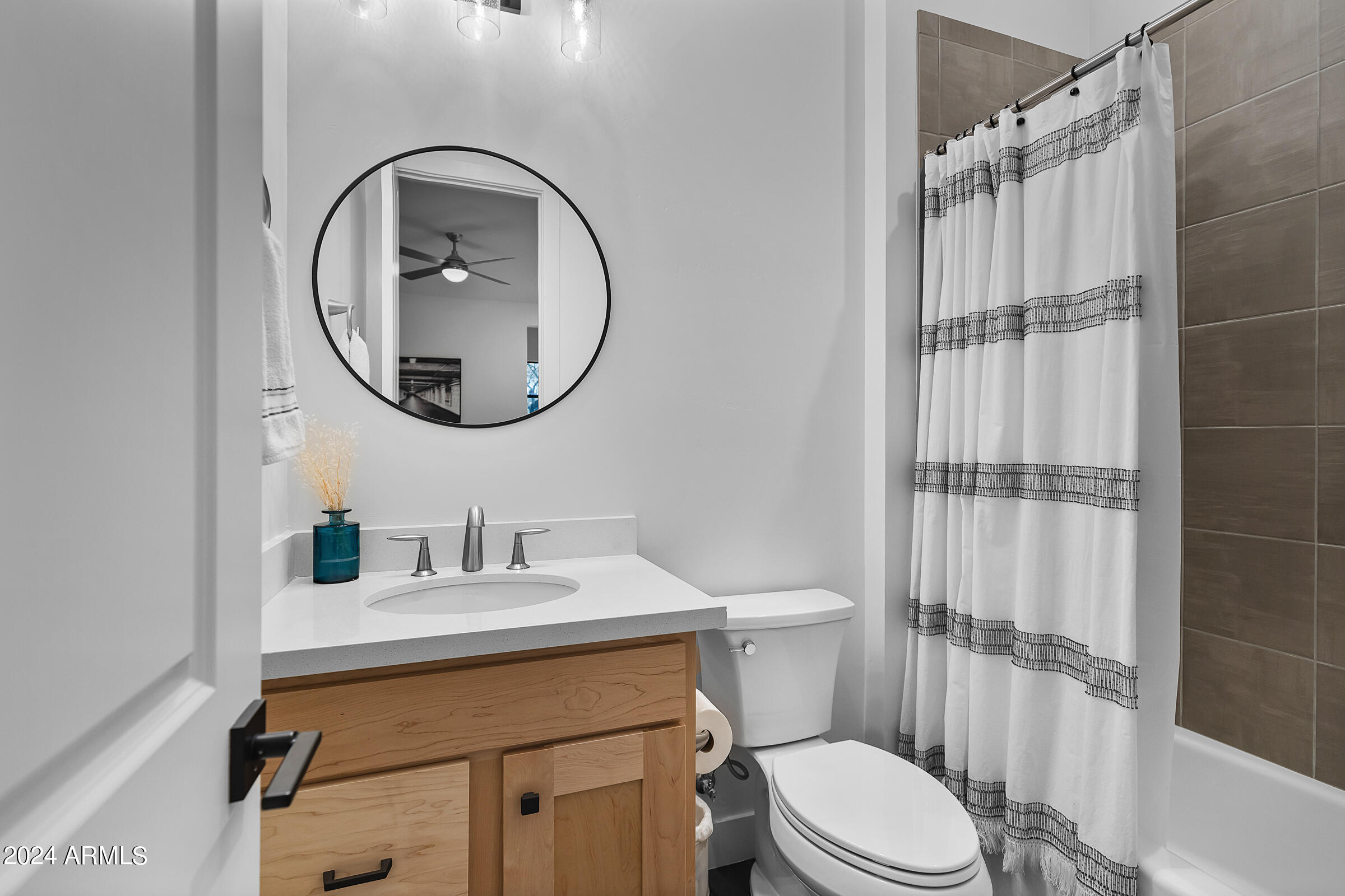 2668 E KINGBIRD Court