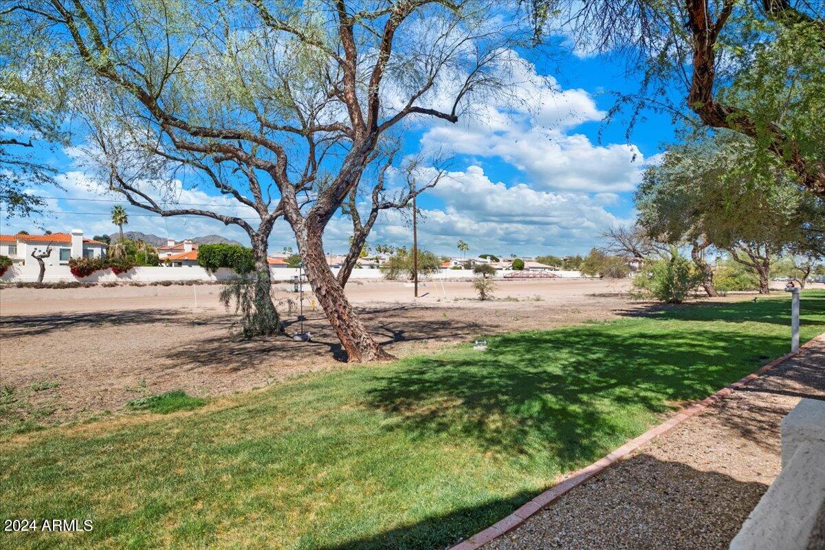 7800 E LINCOLN Drive # 1074