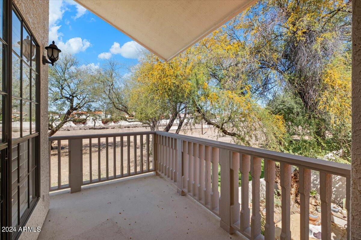 7800 E LINCOLN Drive # 1074