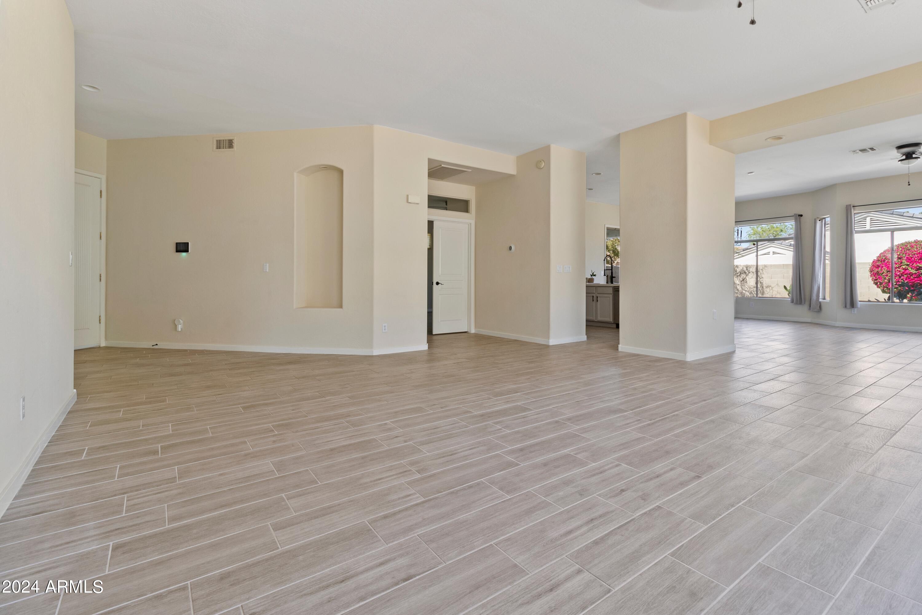 2224 E FAWN Drive