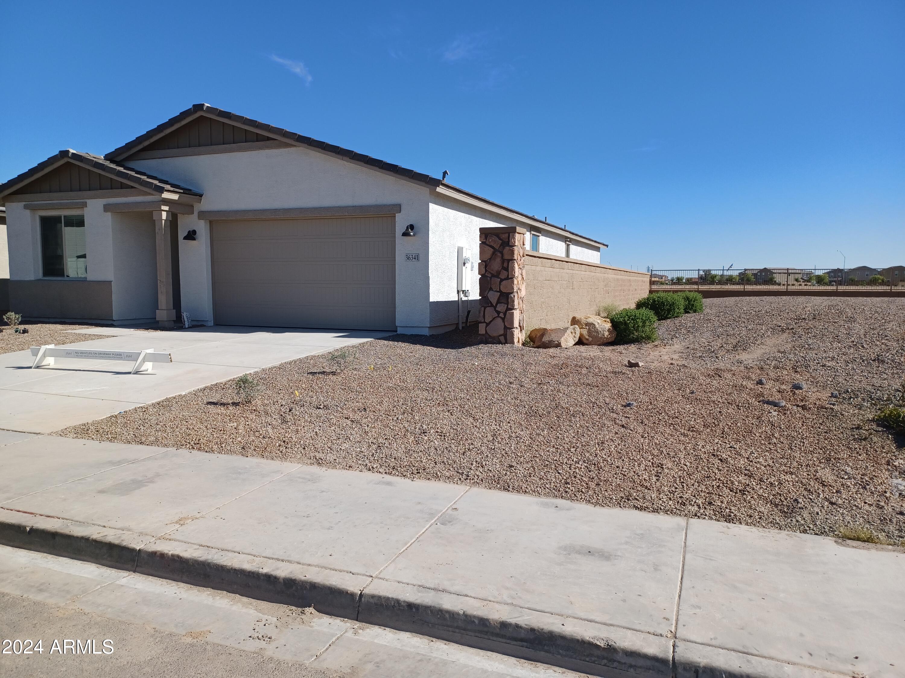 36341 W SAN CLEMENTE Avenue