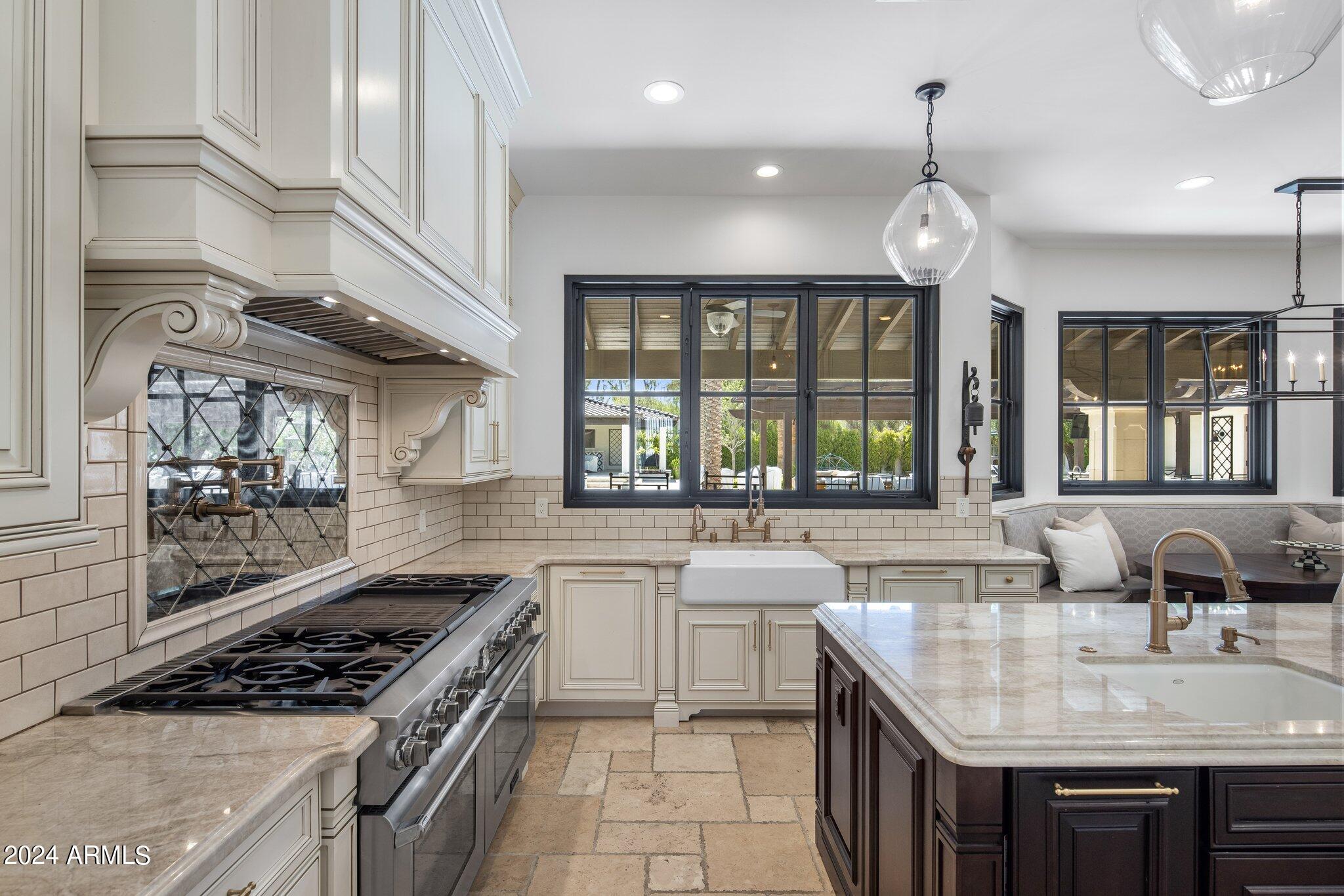 8843 N 63RD Place