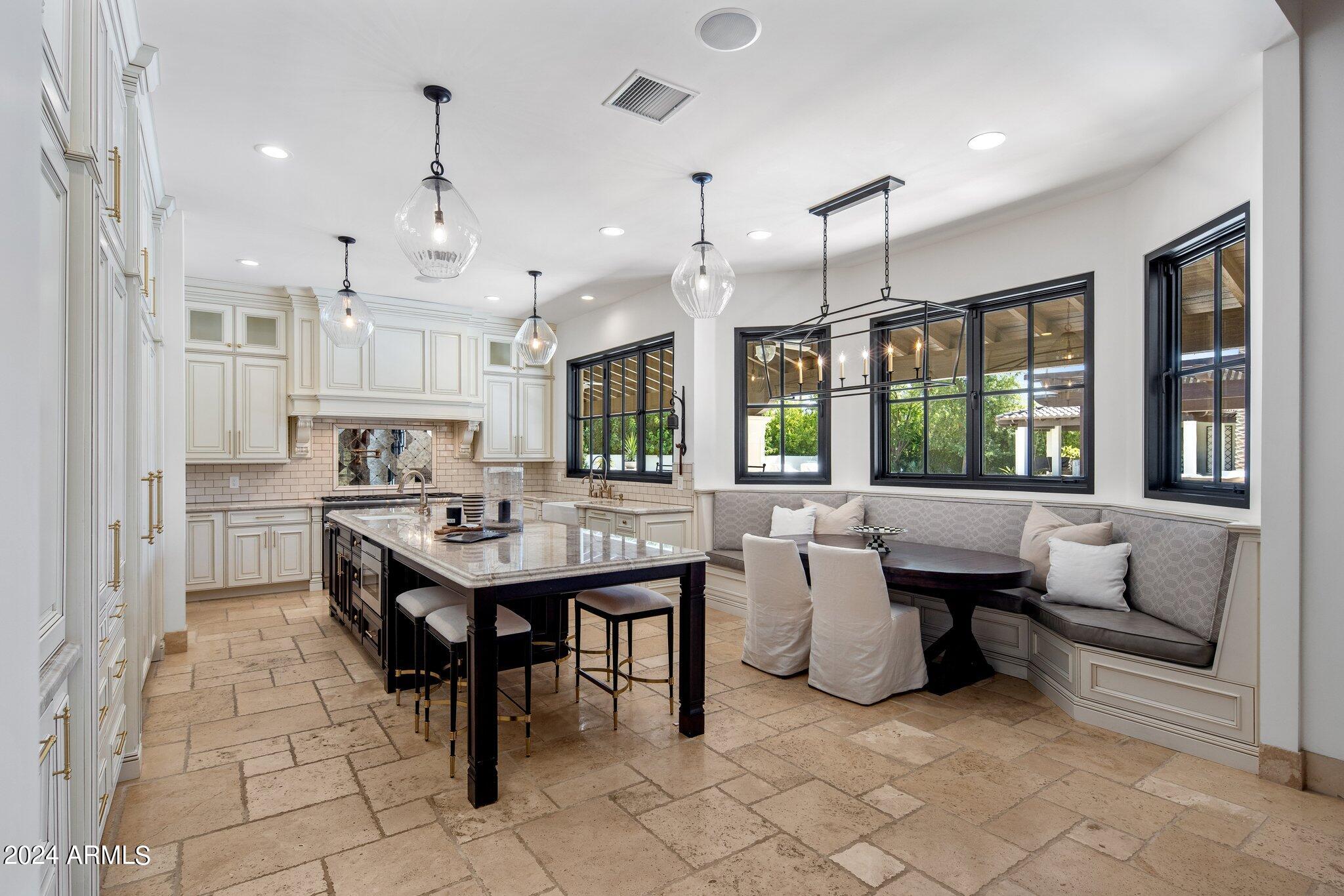 8843 N 63RD Place
